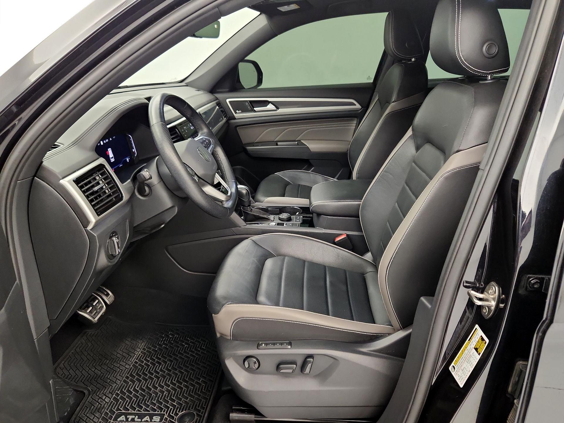 Thumbnail: 2023 Volkswagen Atlas - 11