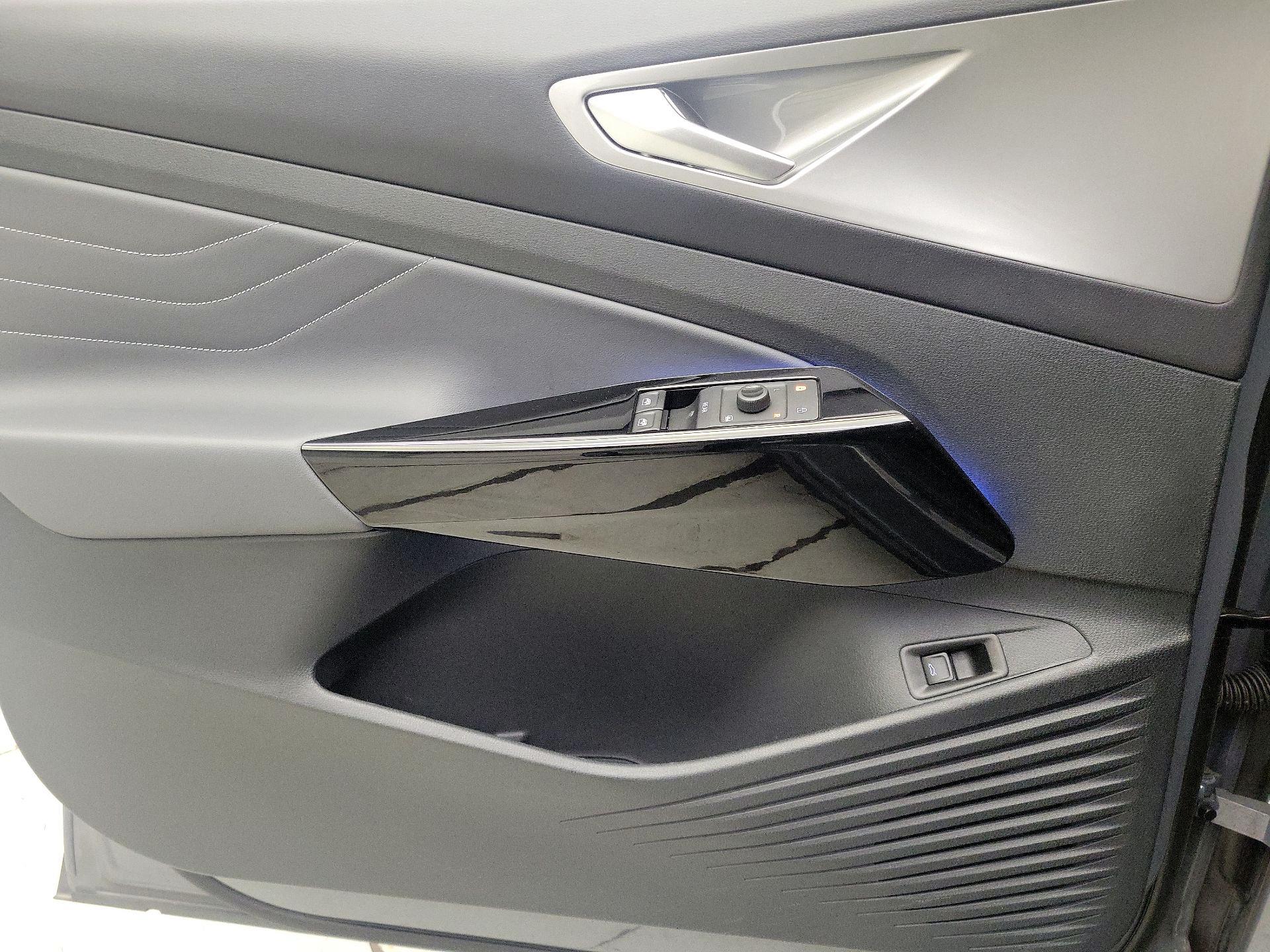 Thumbnail: 2024 Volkswagen ID.4 - 12