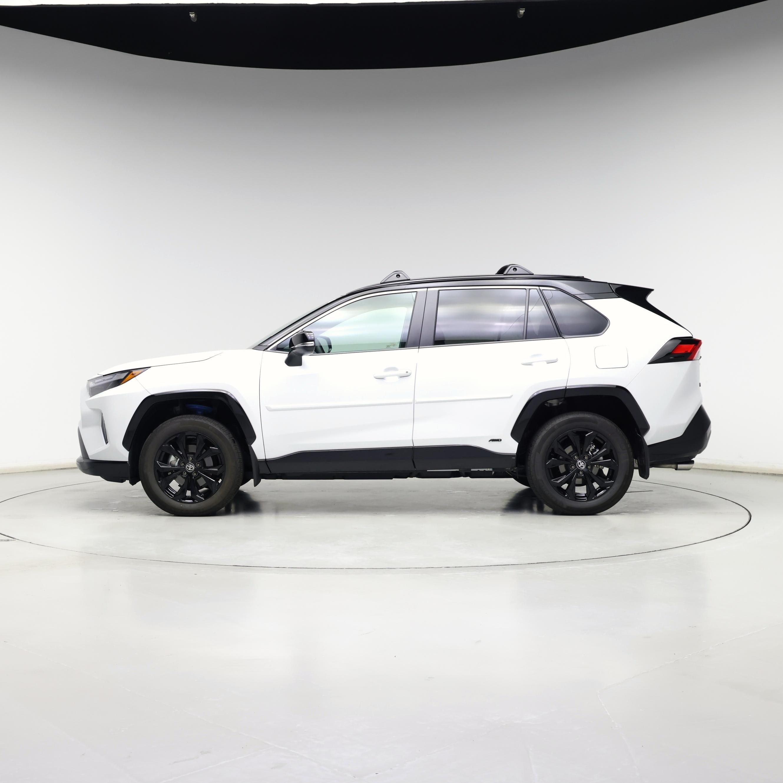 Thumbnail: 2025 Toyota RAV4 - 3