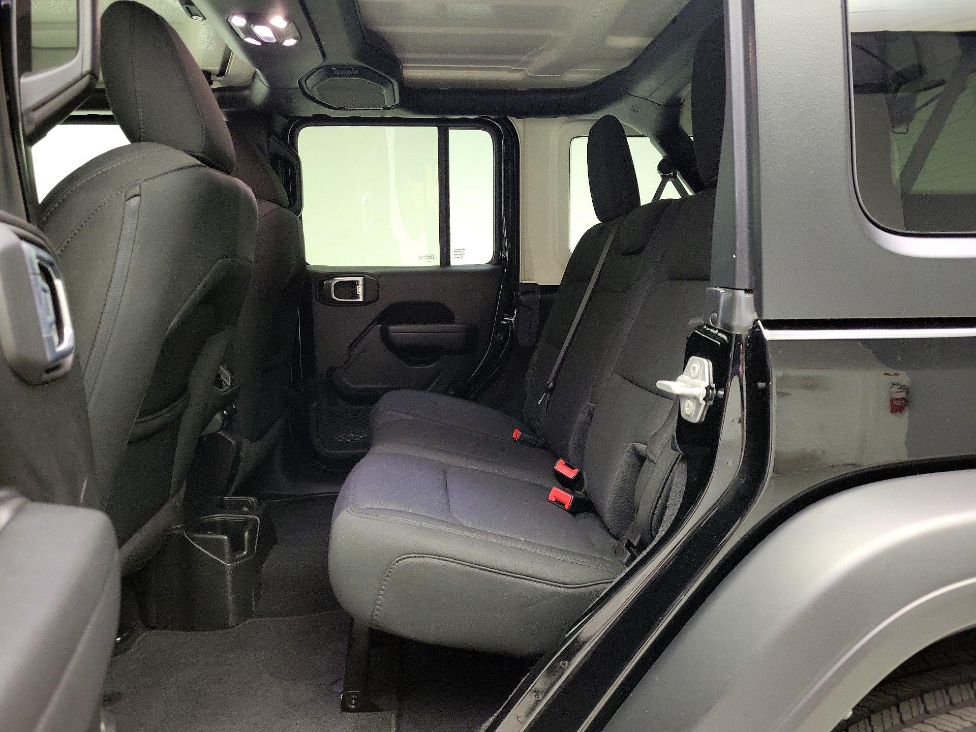 Thumbnail: 2021 Jeep Wrangler - 19