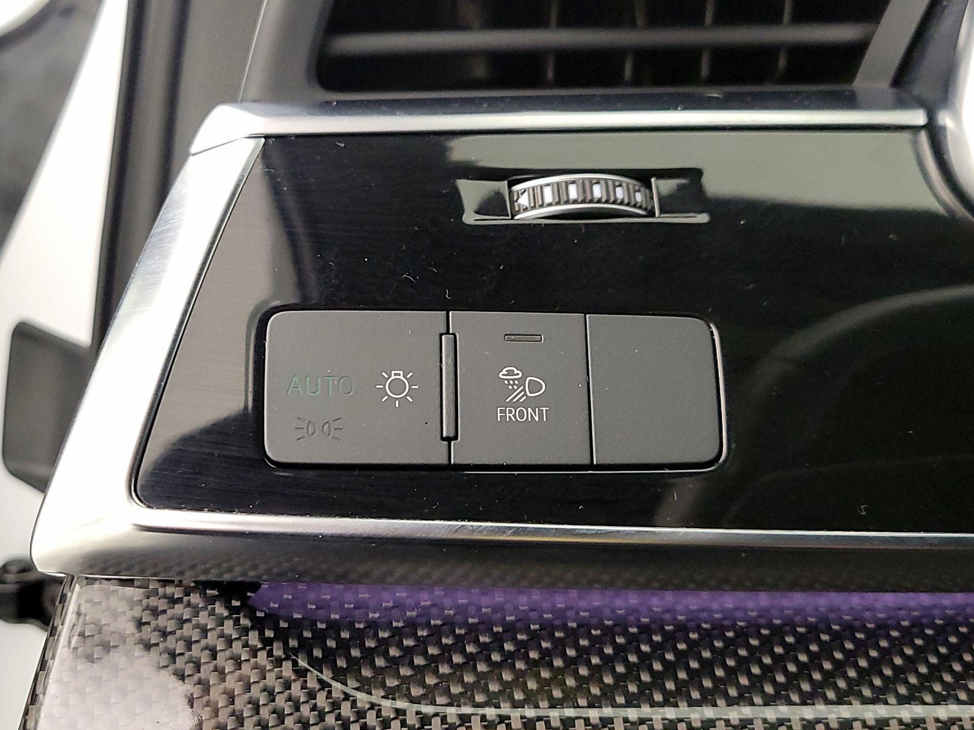 Thumbnail: 2021 Audi SQ7 - 13