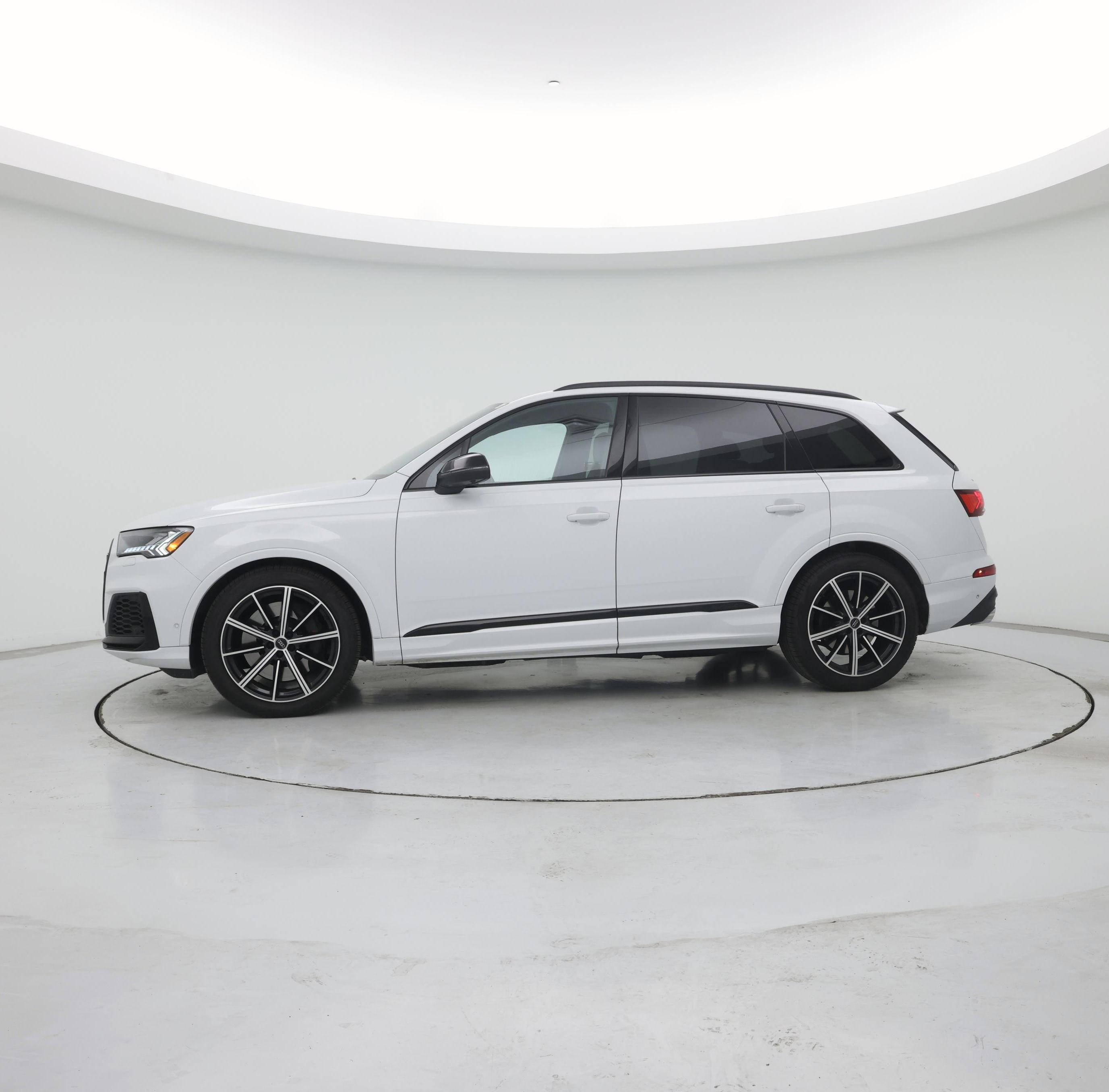 Thumbnail: 2021 Audi SQ7 - 3