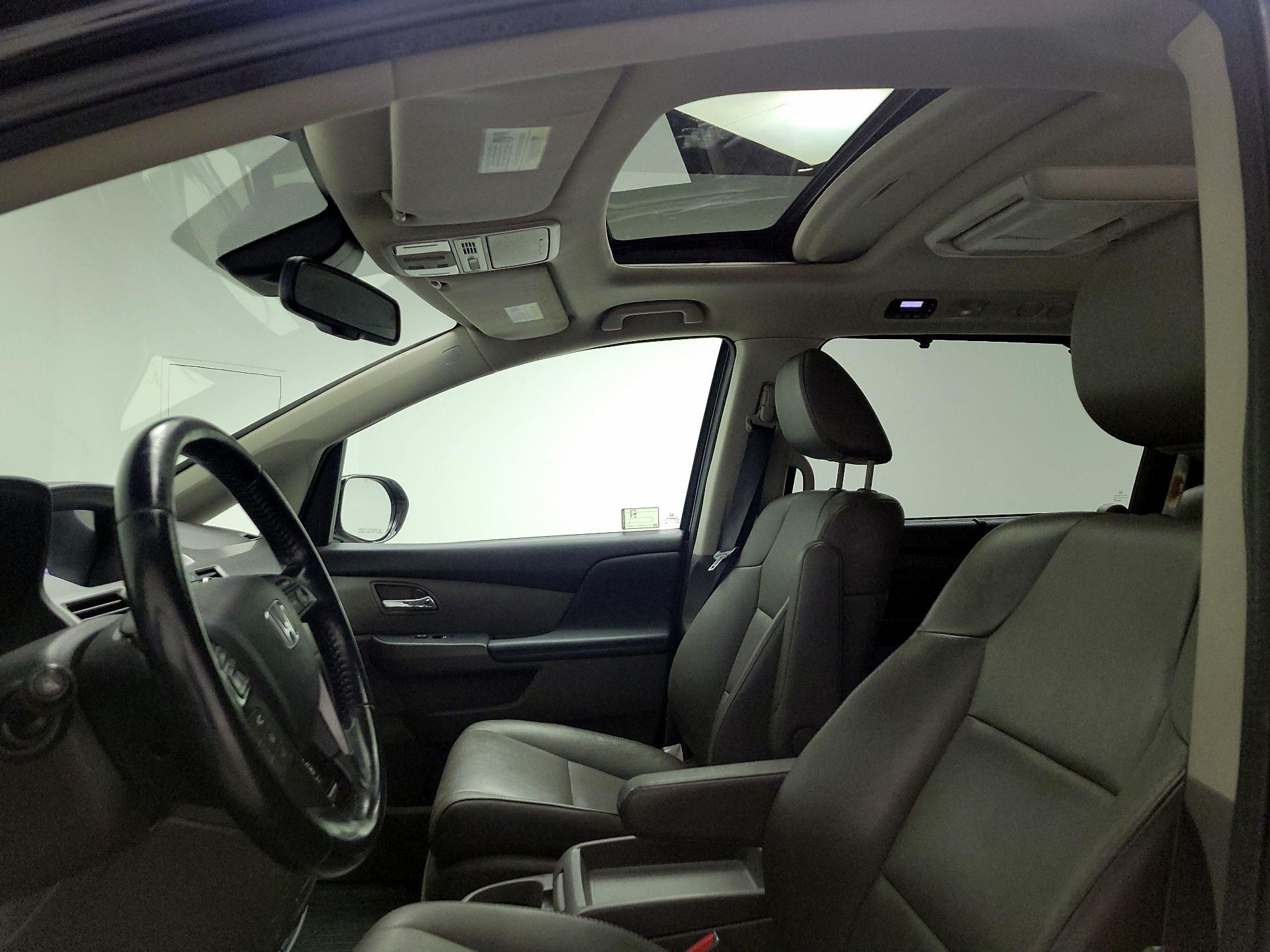 Thumbnail: 2014 Honda Odyssey - 20