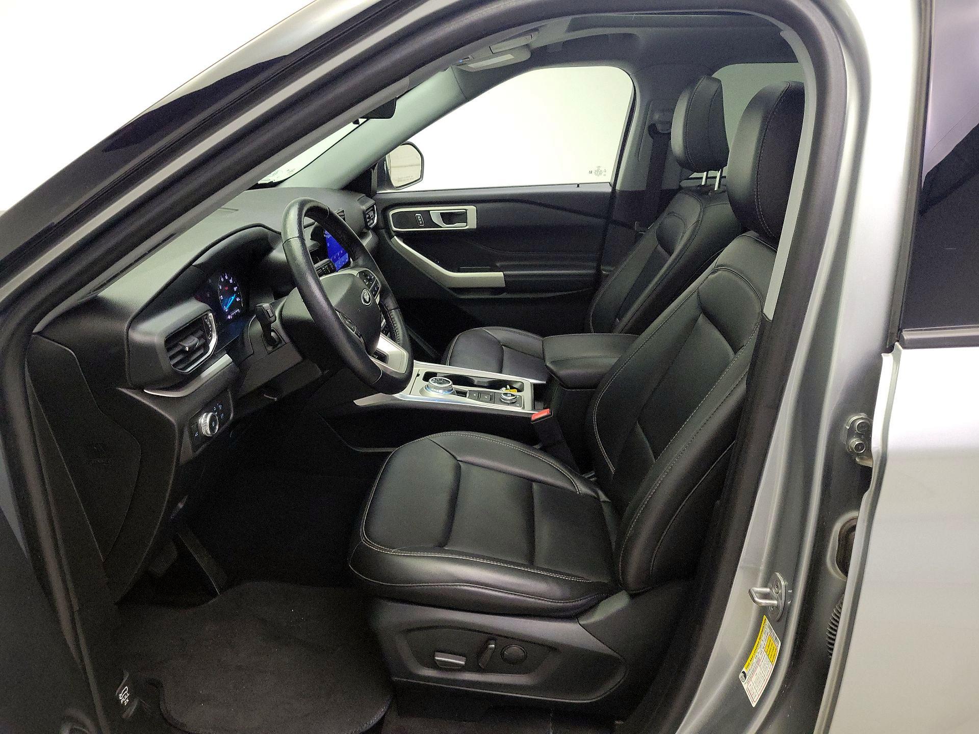 Thumbnail: 2022 Ford Explorer - 11