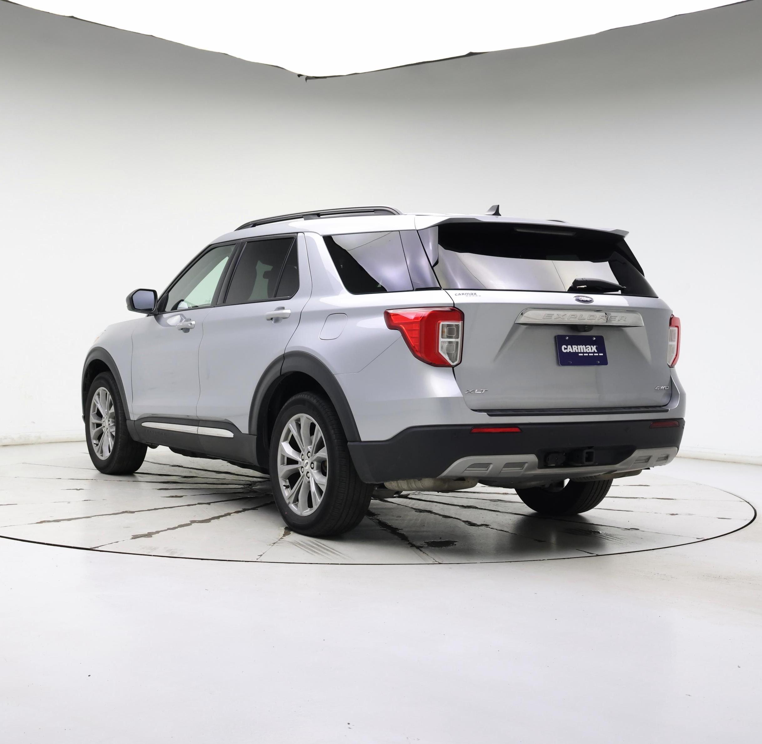 Thumbnail: 2022 Ford Explorer - 2