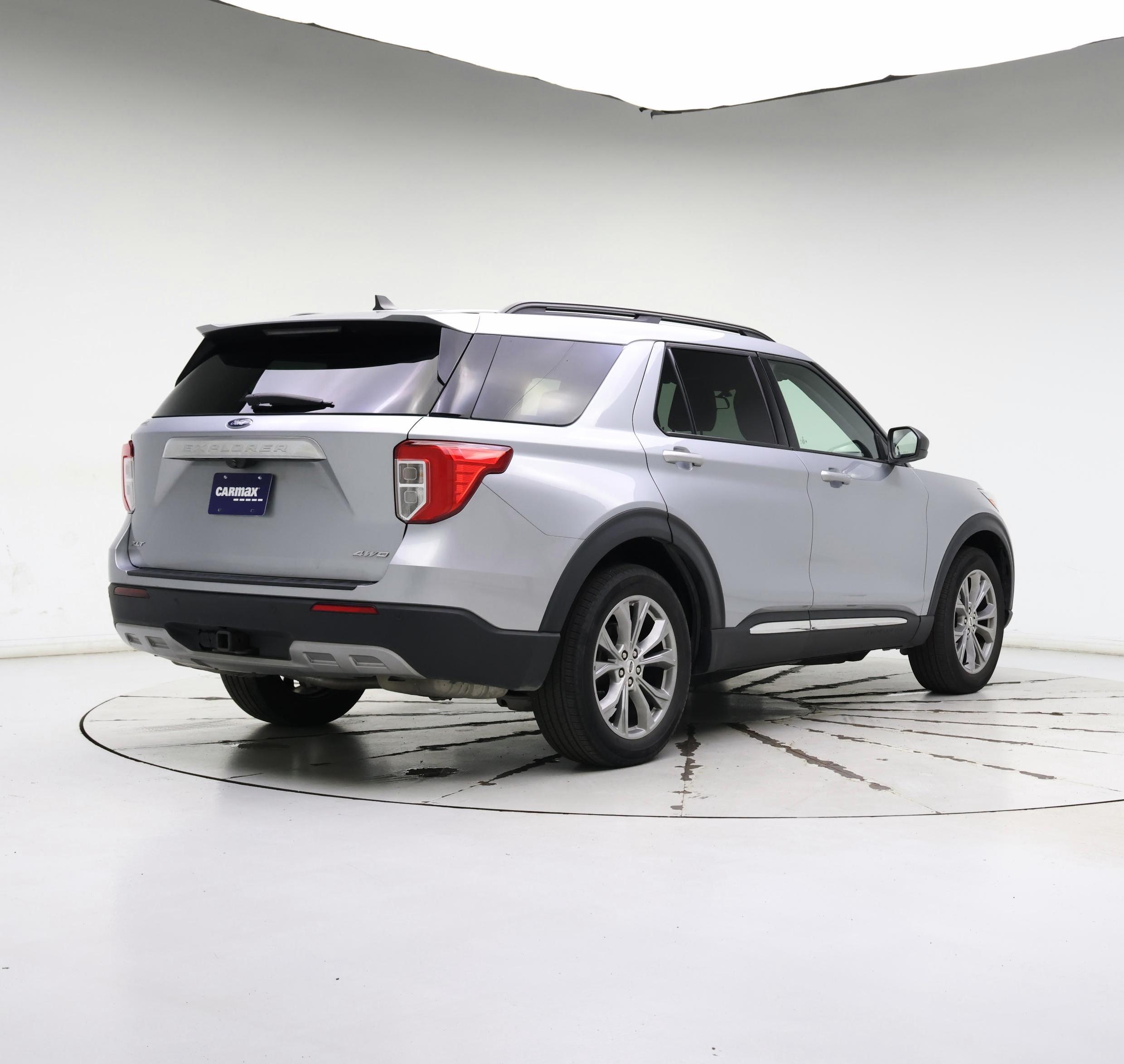 Thumbnail: 2022 Ford Explorer - 8