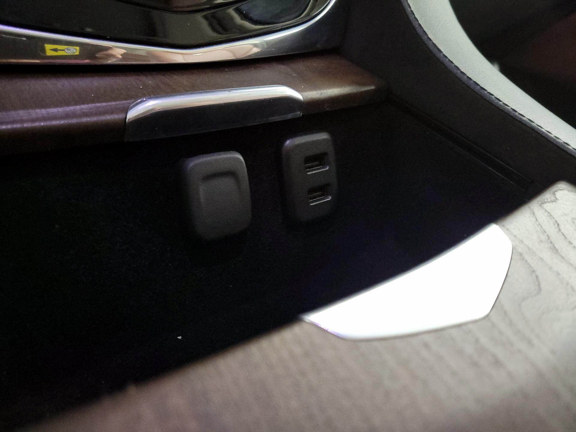 Thumbnail: 2018 Cadillac Escalade - 19