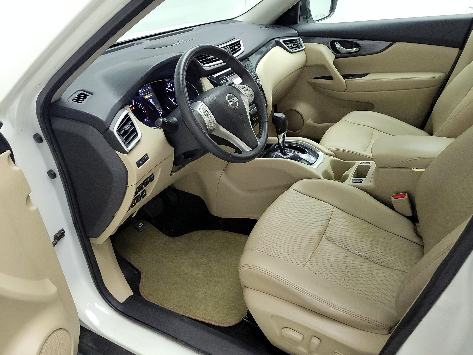 Thumbnail: 2016 Nissan Rogue - 11