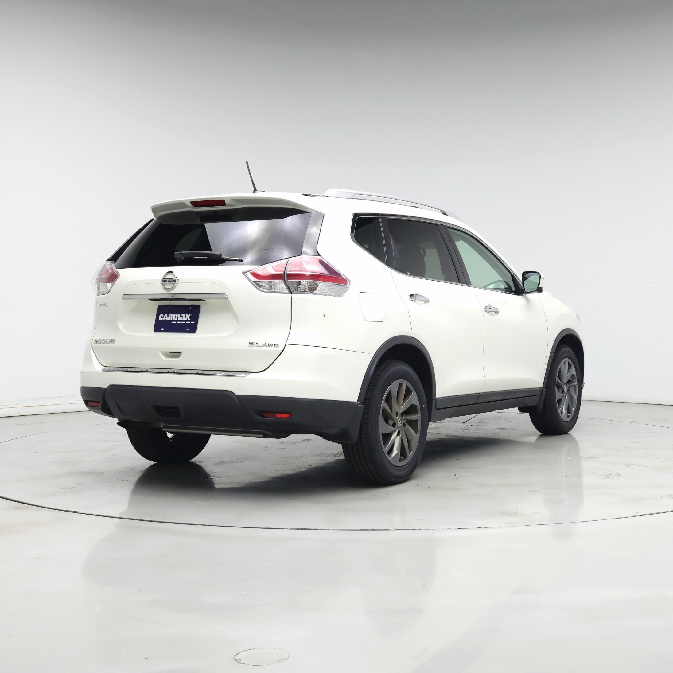 Thumbnail: 2016 Nissan Rogue - 8