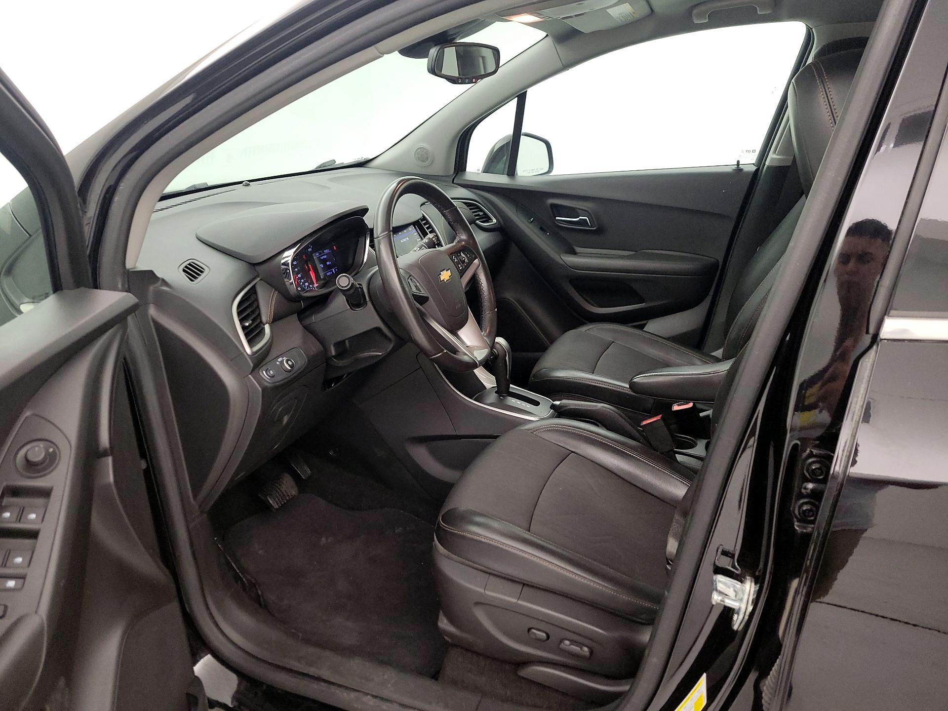 Thumbnail: 2020 Chevrolet Trax - 11