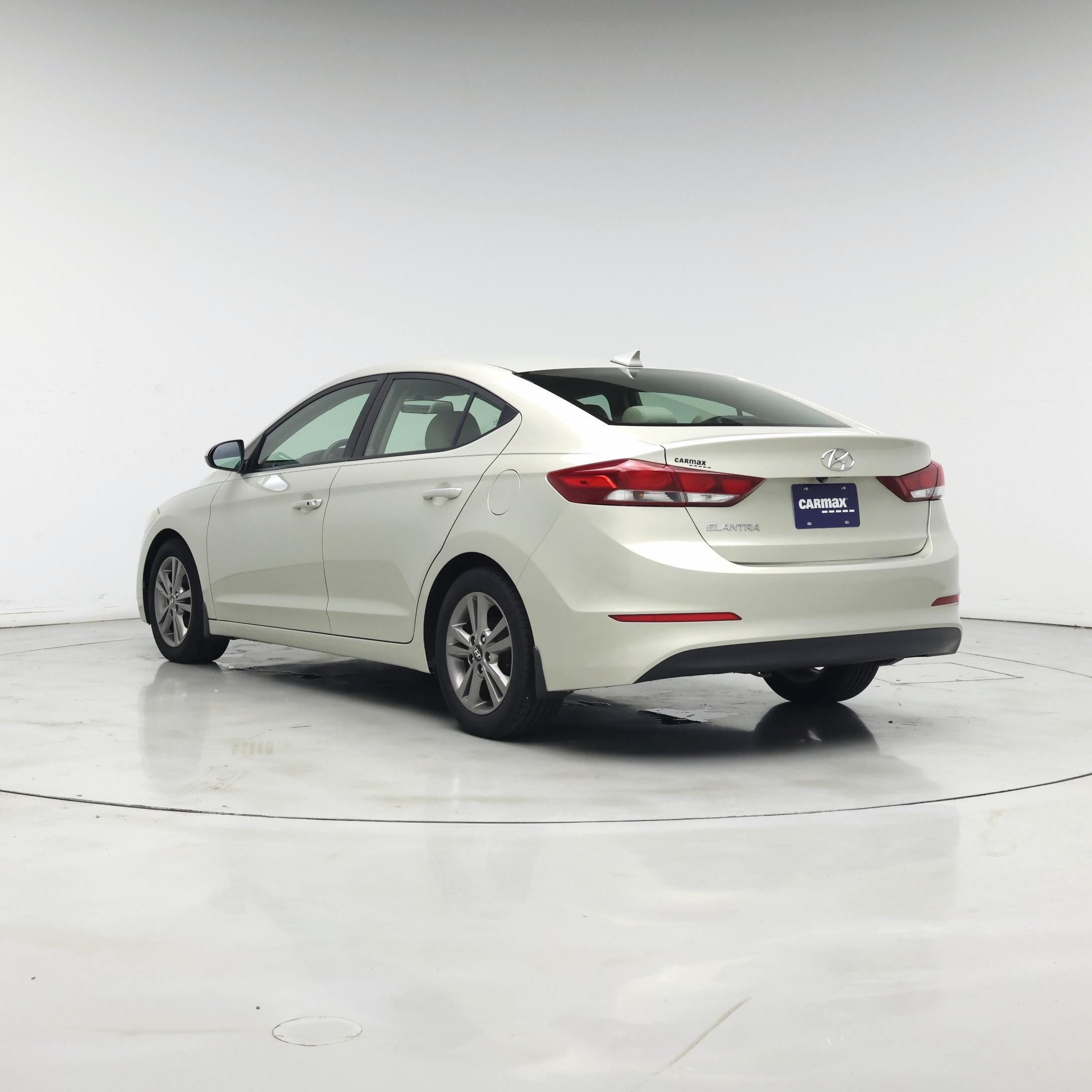 Thumbnail: 2017 Hyundai Elantra - 2