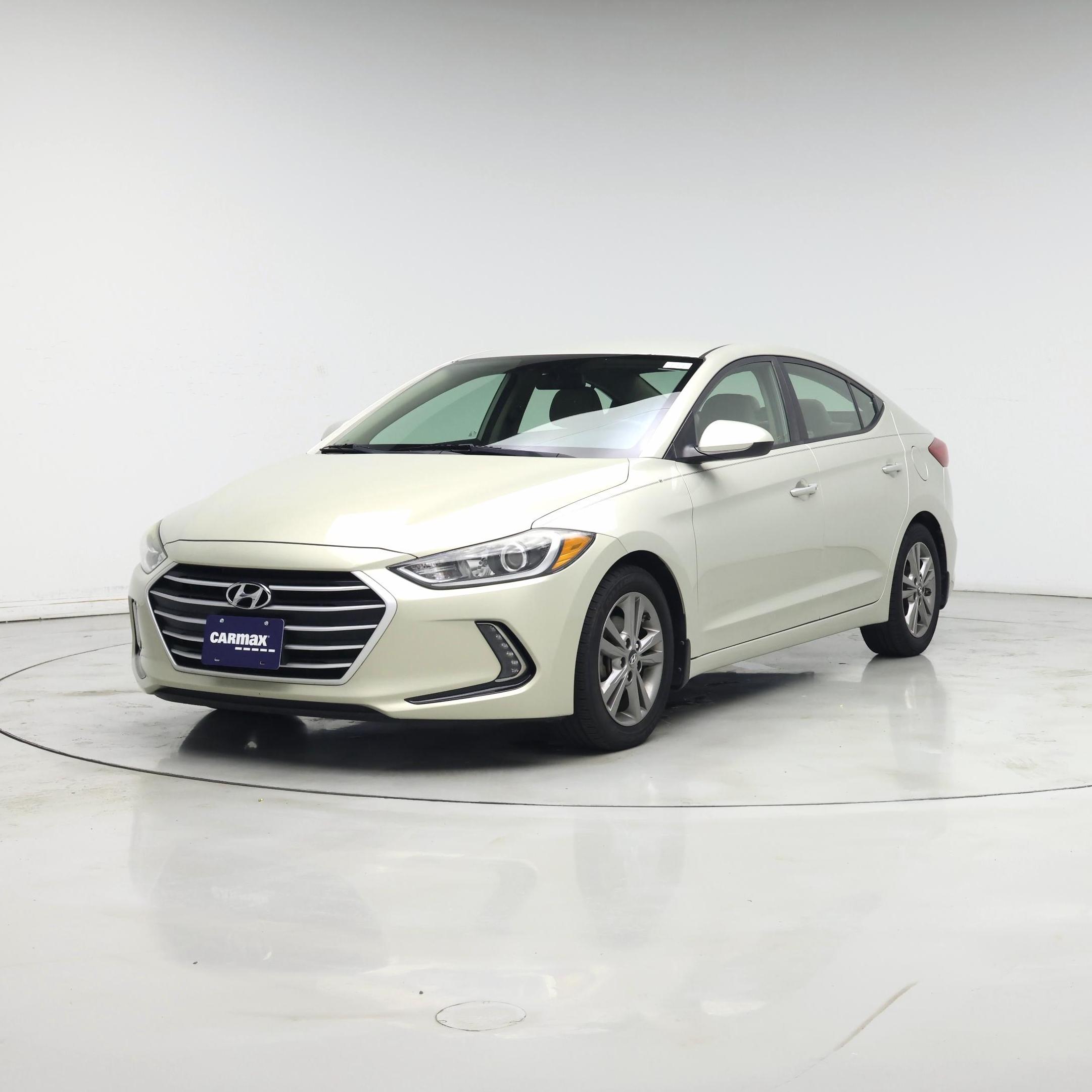 Thumbnail: 2017 Hyundai Elantra - 4