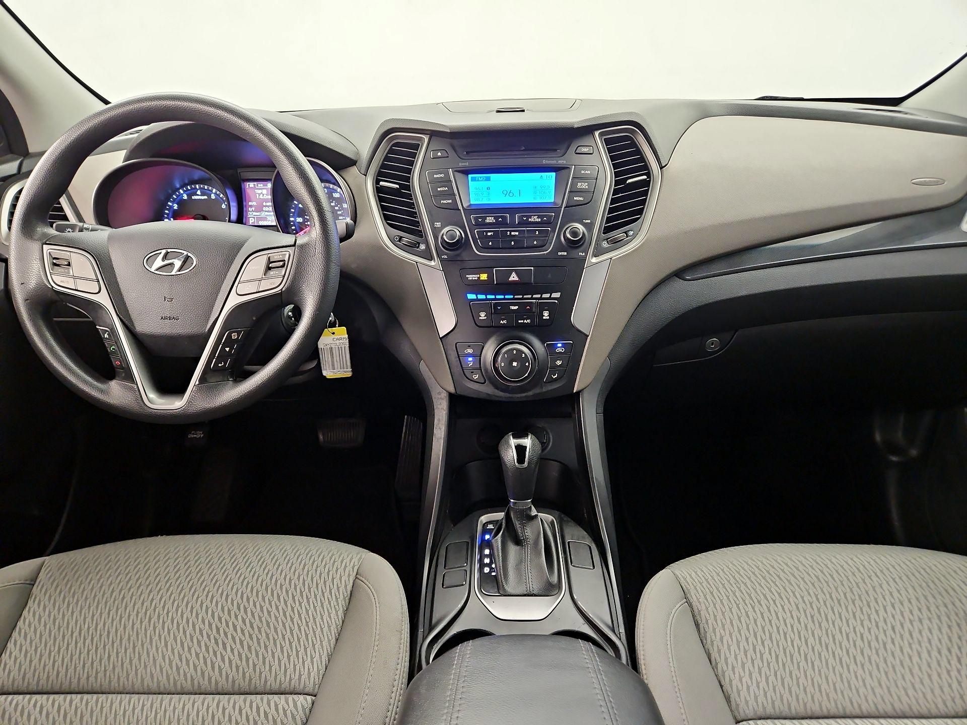 Thumbnail: 2016 Hyundai Santa Fe - 9