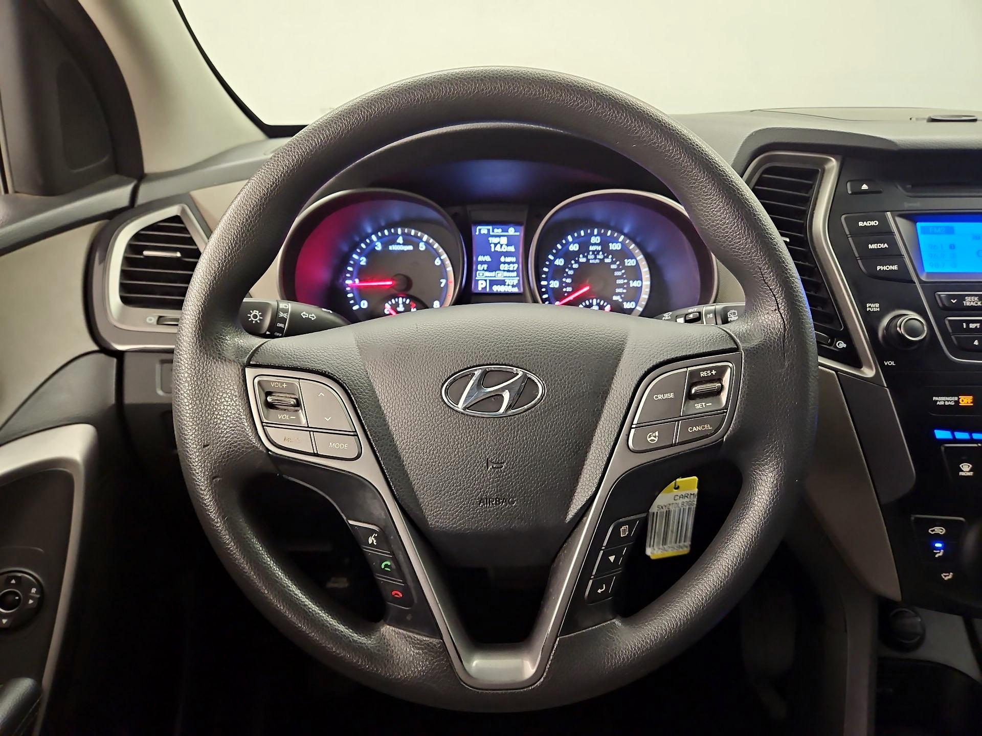 Thumbnail: 2016 Hyundai Santa Fe - 10