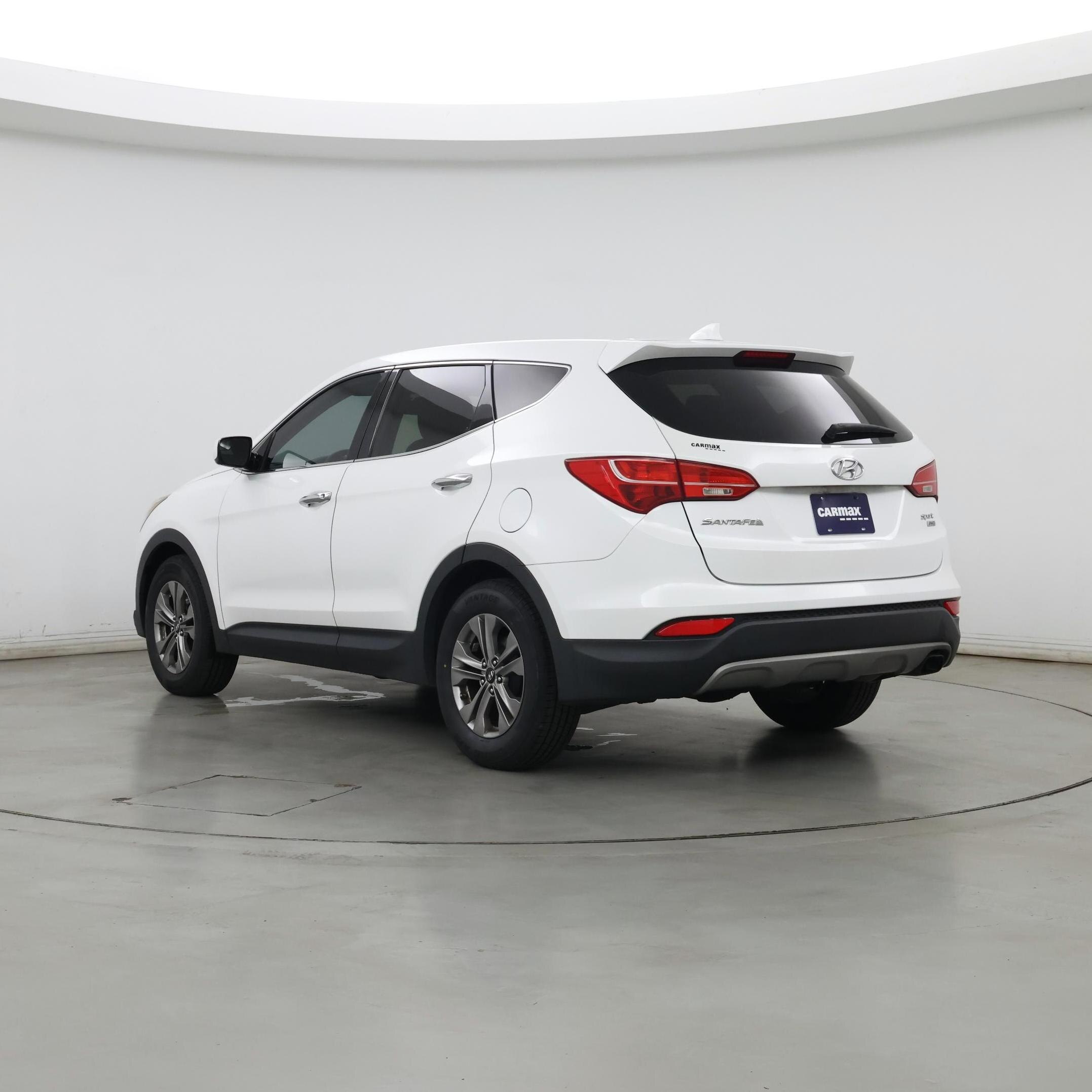 Thumbnail: 2016 Hyundai Santa Fe - 2