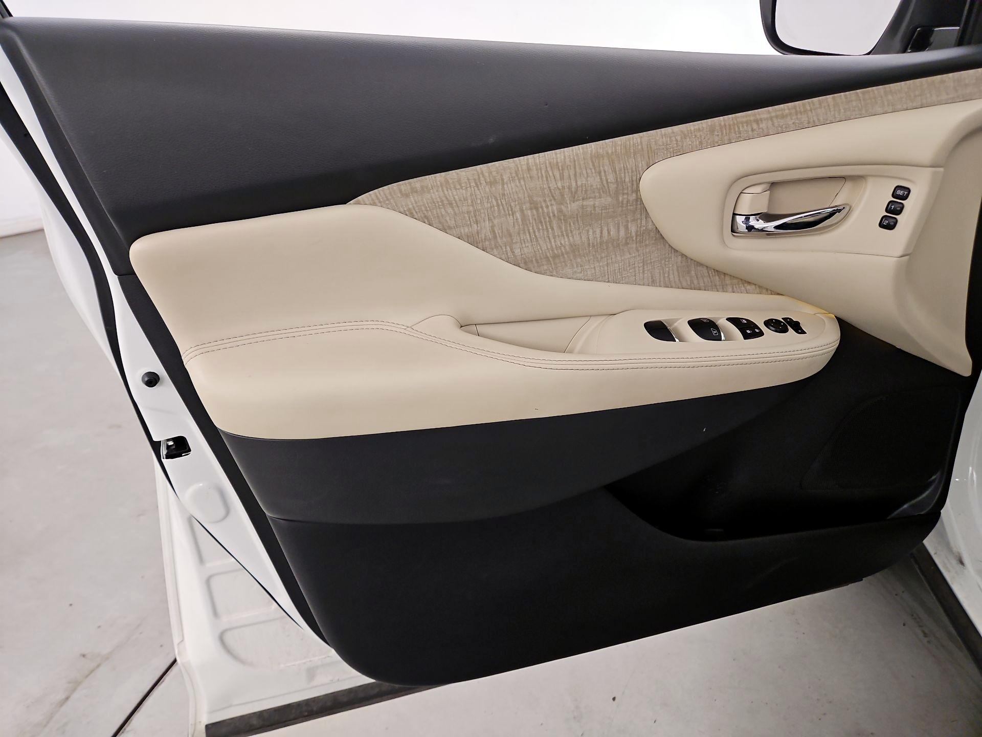 Thumbnail: 2020 Nissan Murano - 12