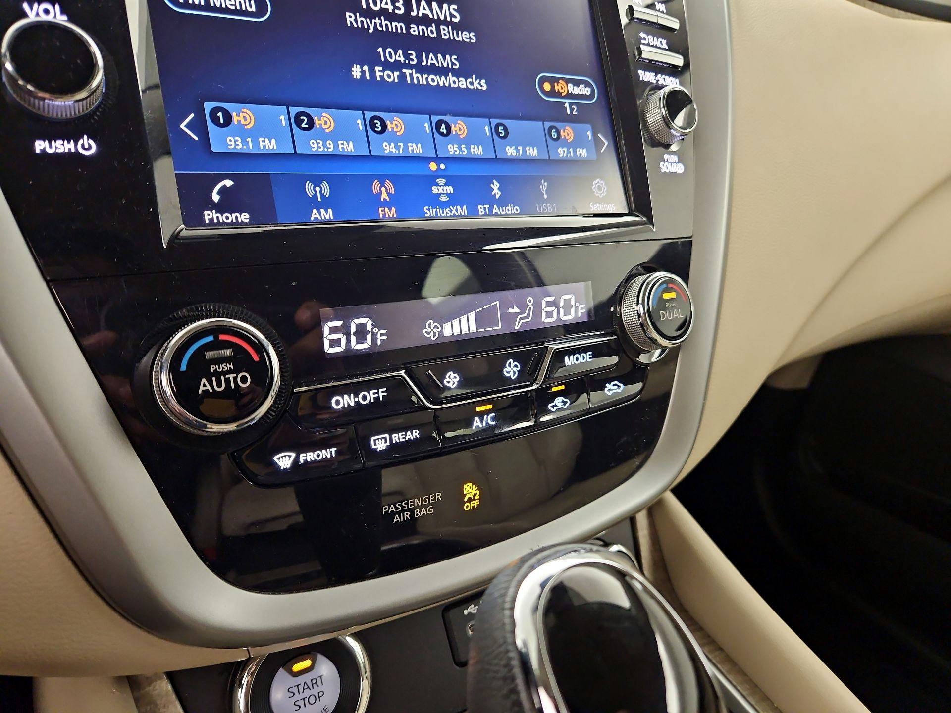 Thumbnail: 2020 Nissan Murano - 17