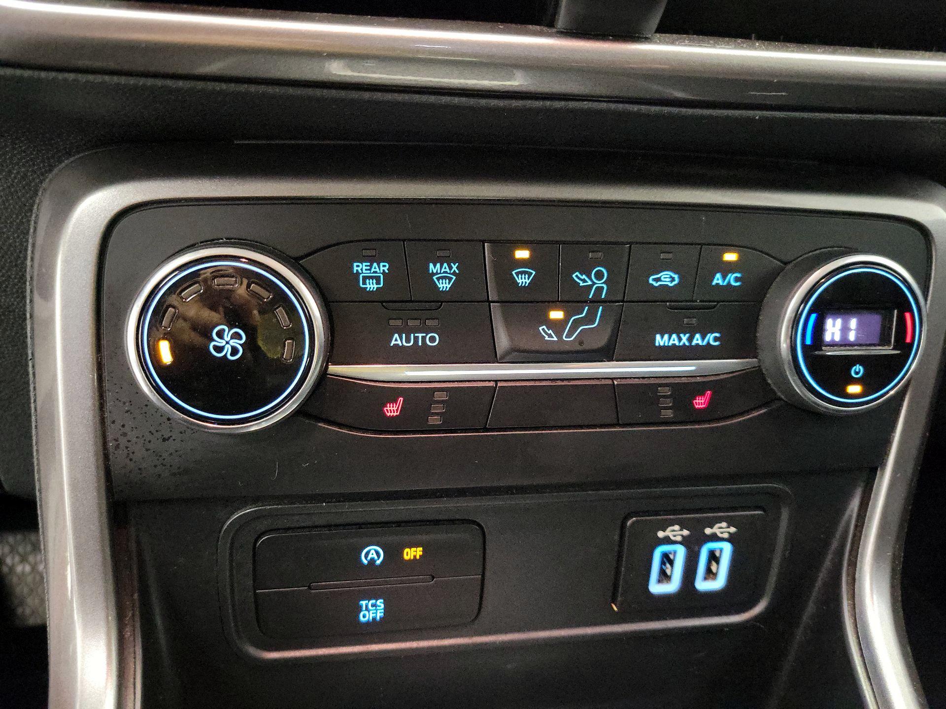 Thumbnail: 2019 Ford EcoSport - 15