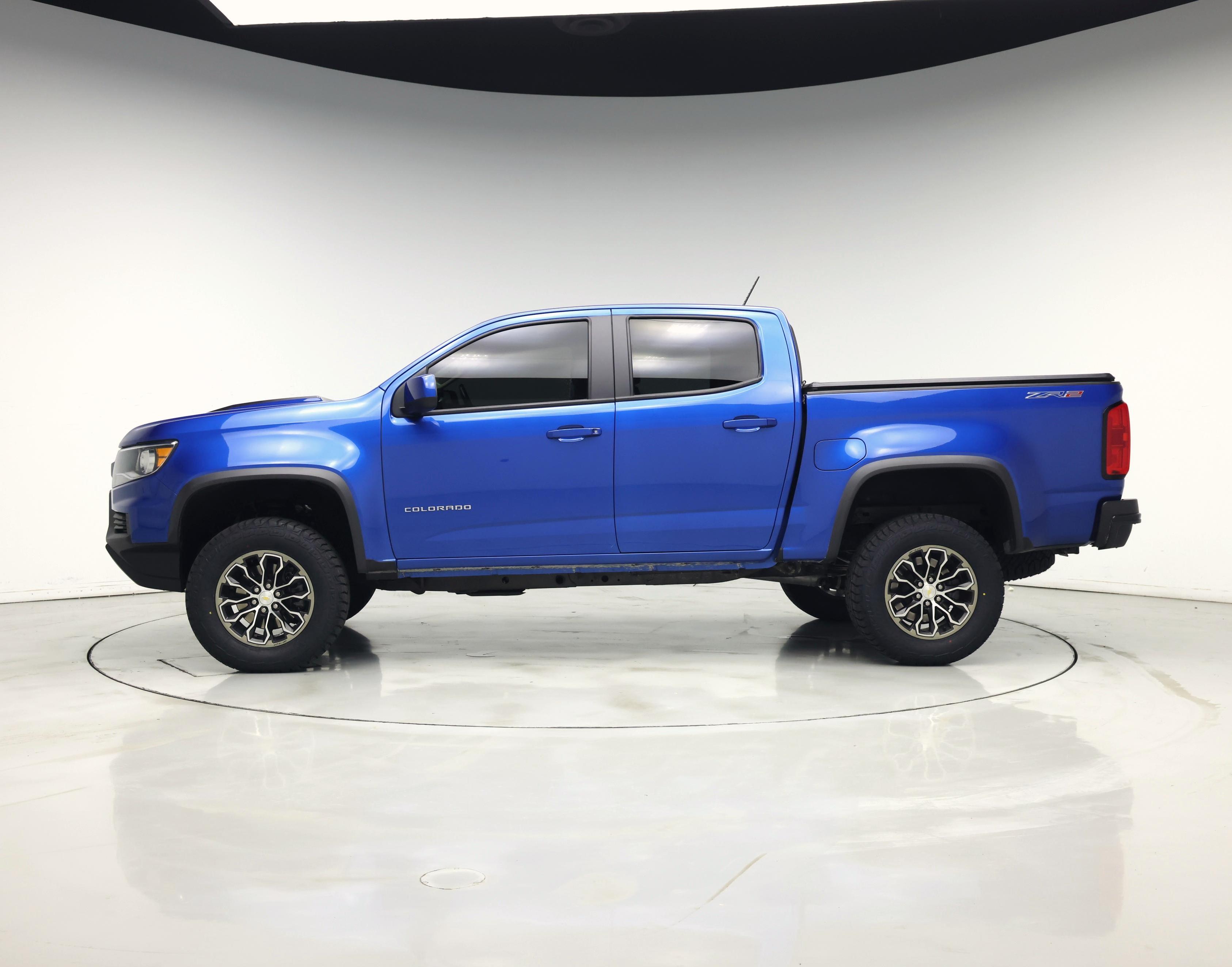 Thumbnail: 2022 Chevrolet Colorado - 3