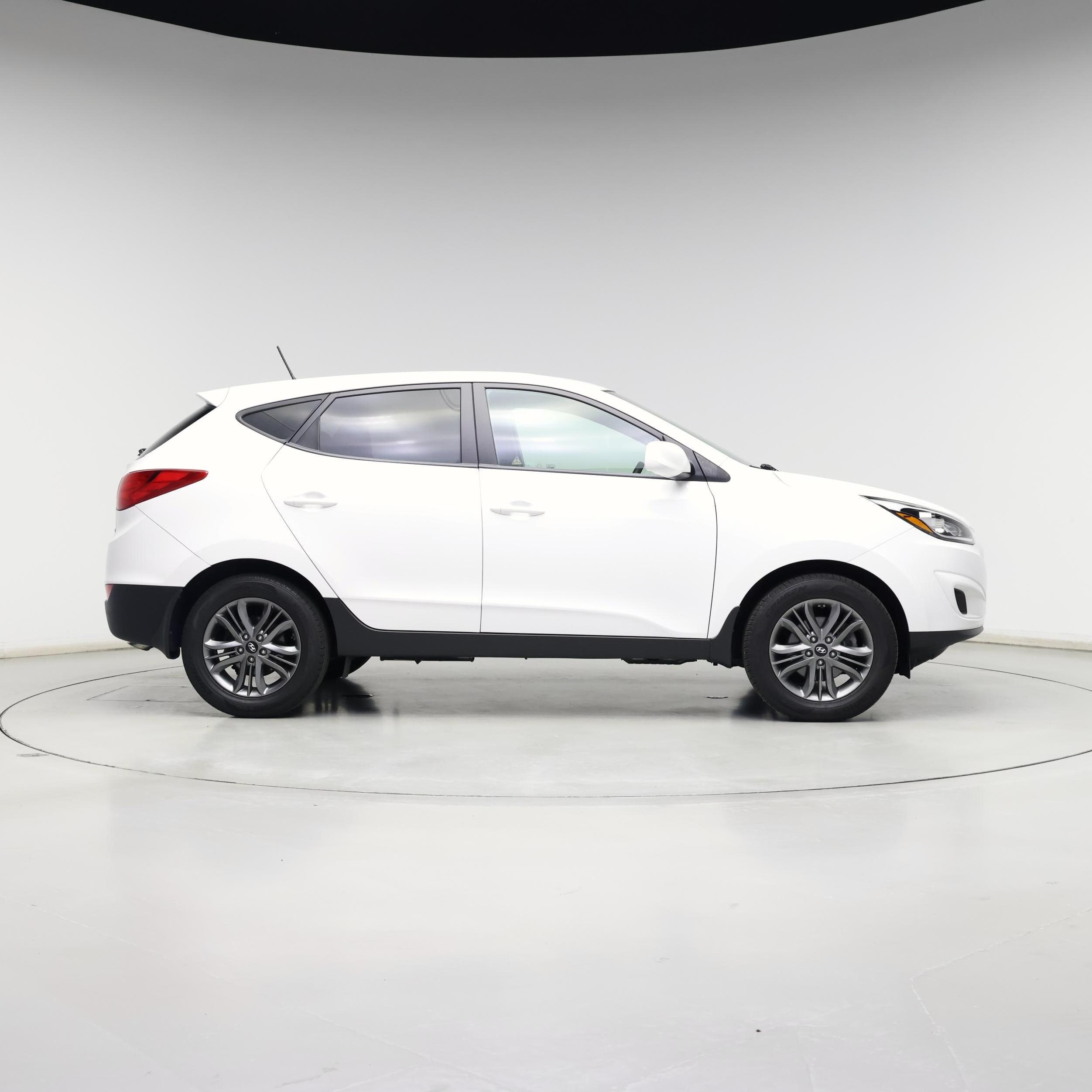 Thumbnail: 2015 Hyundai Tucson - 7