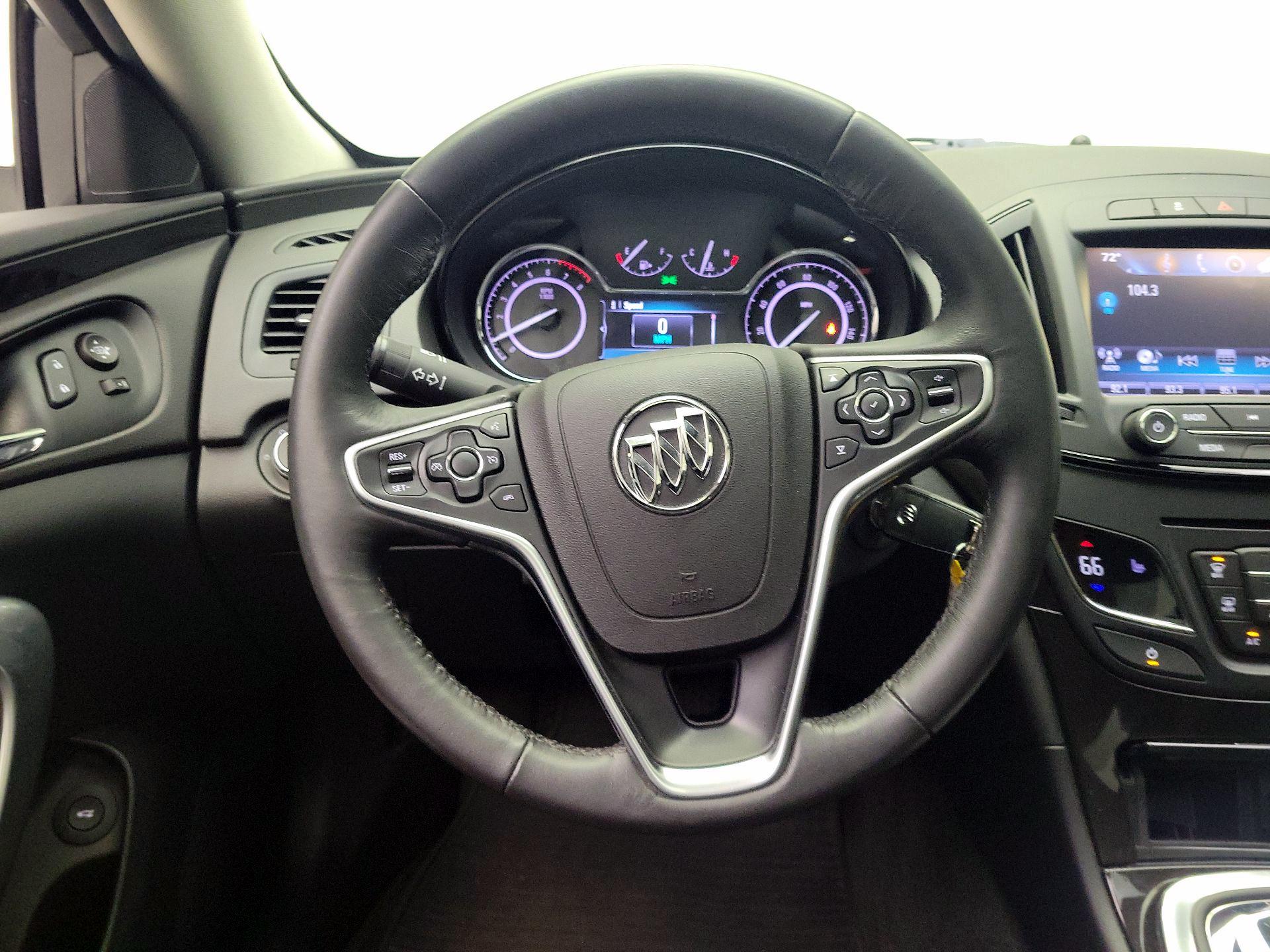 Thumbnail: 2016 Buick Regal - 10