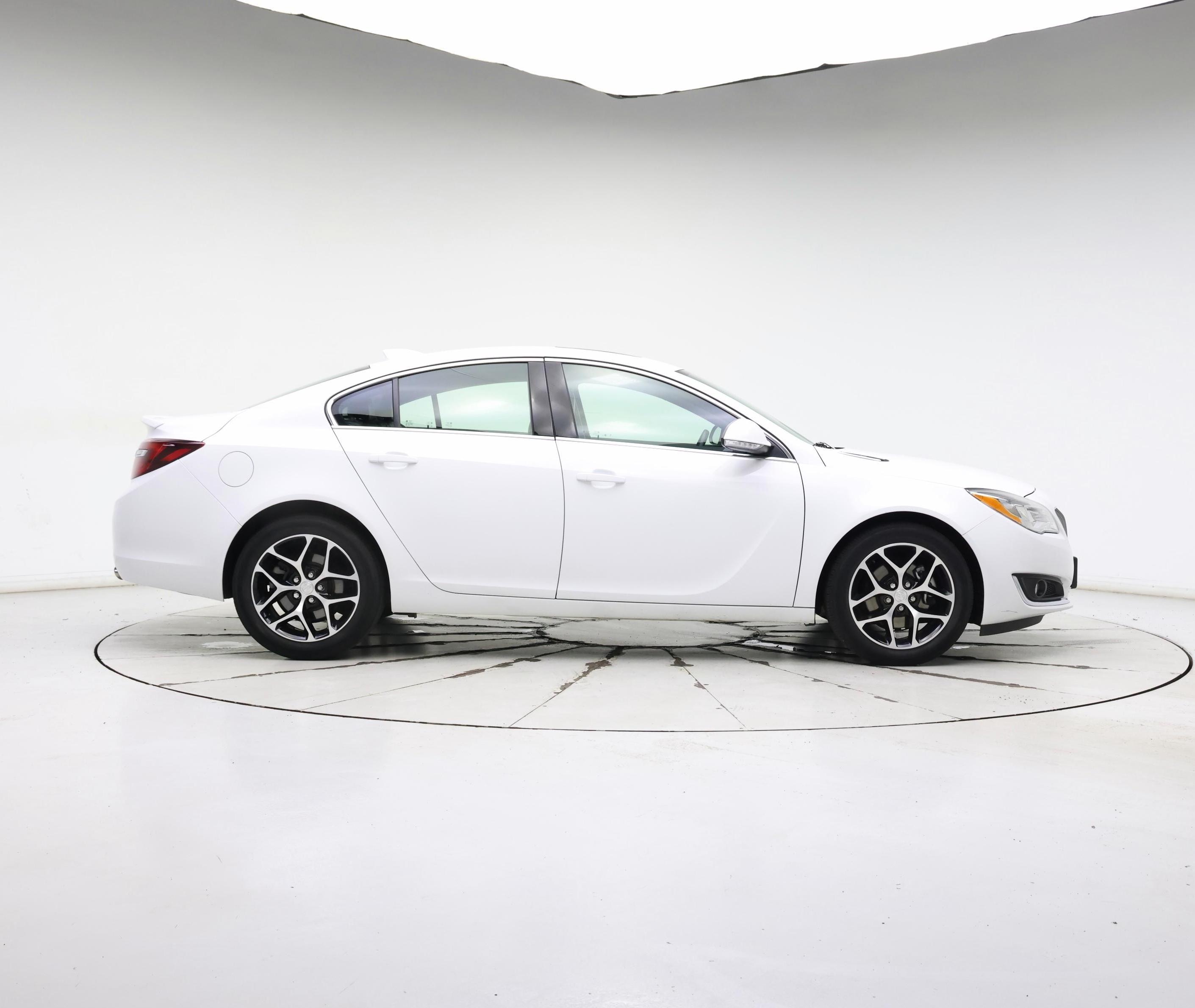 Thumbnail: 2016 Buick Regal - 7