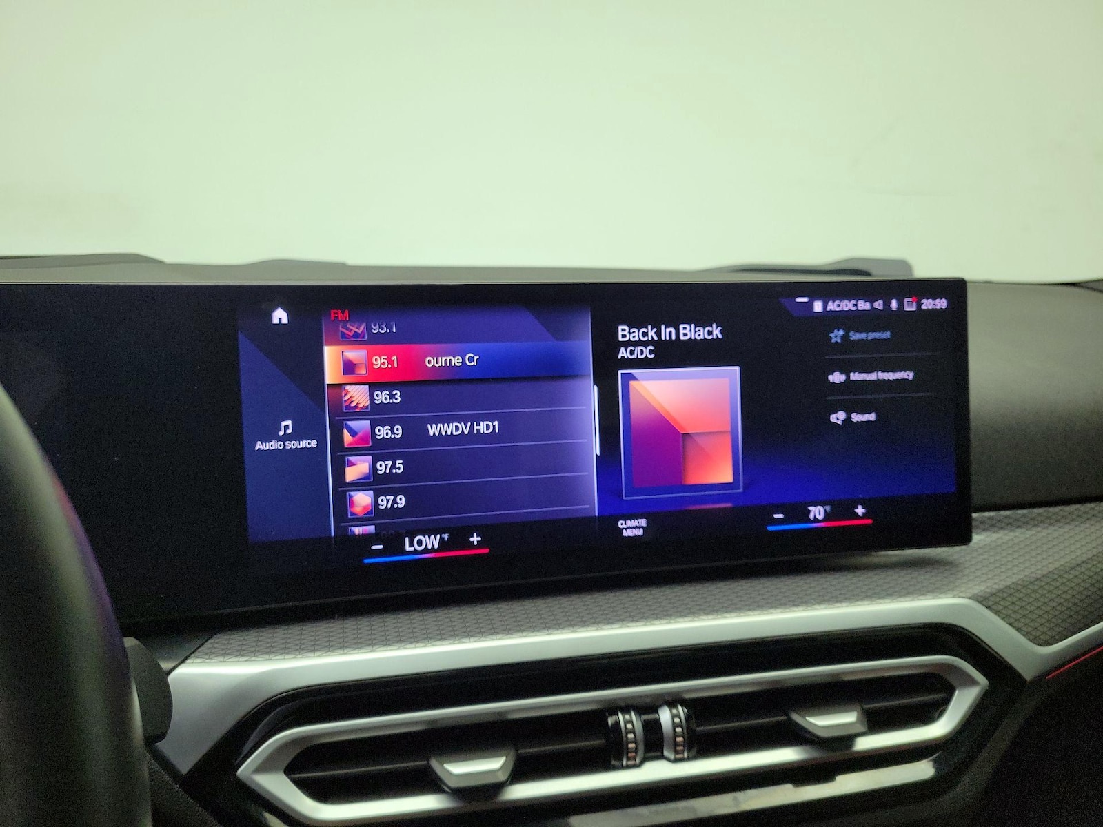 2024 BMW 3 Series M340i - Photo 17