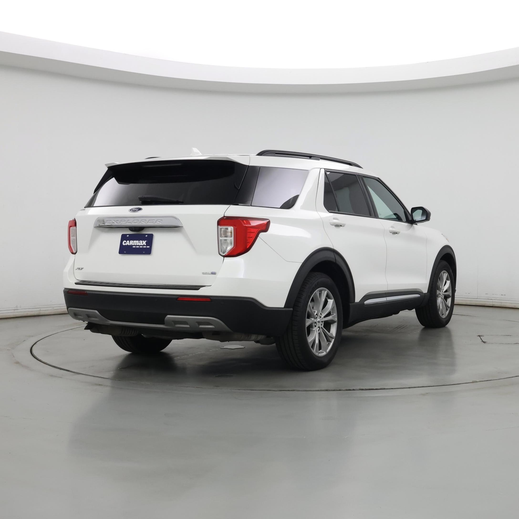 Thumbnail: 2020 Ford Explorer - 8