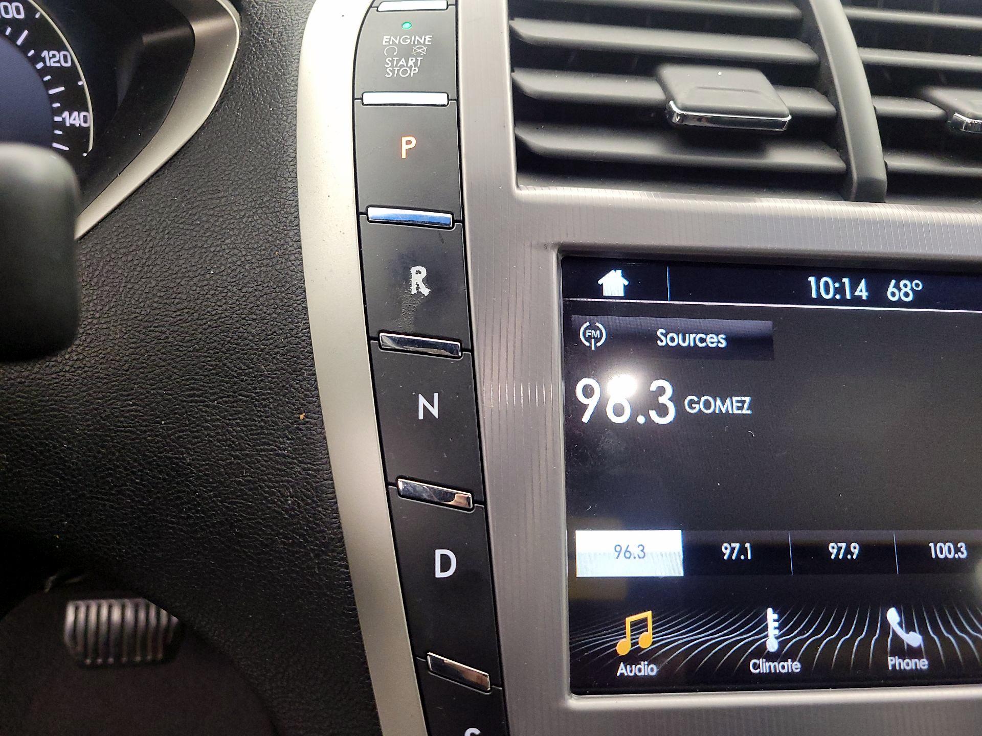 Thumbnail: 2017 Lincoln MKZ - 17