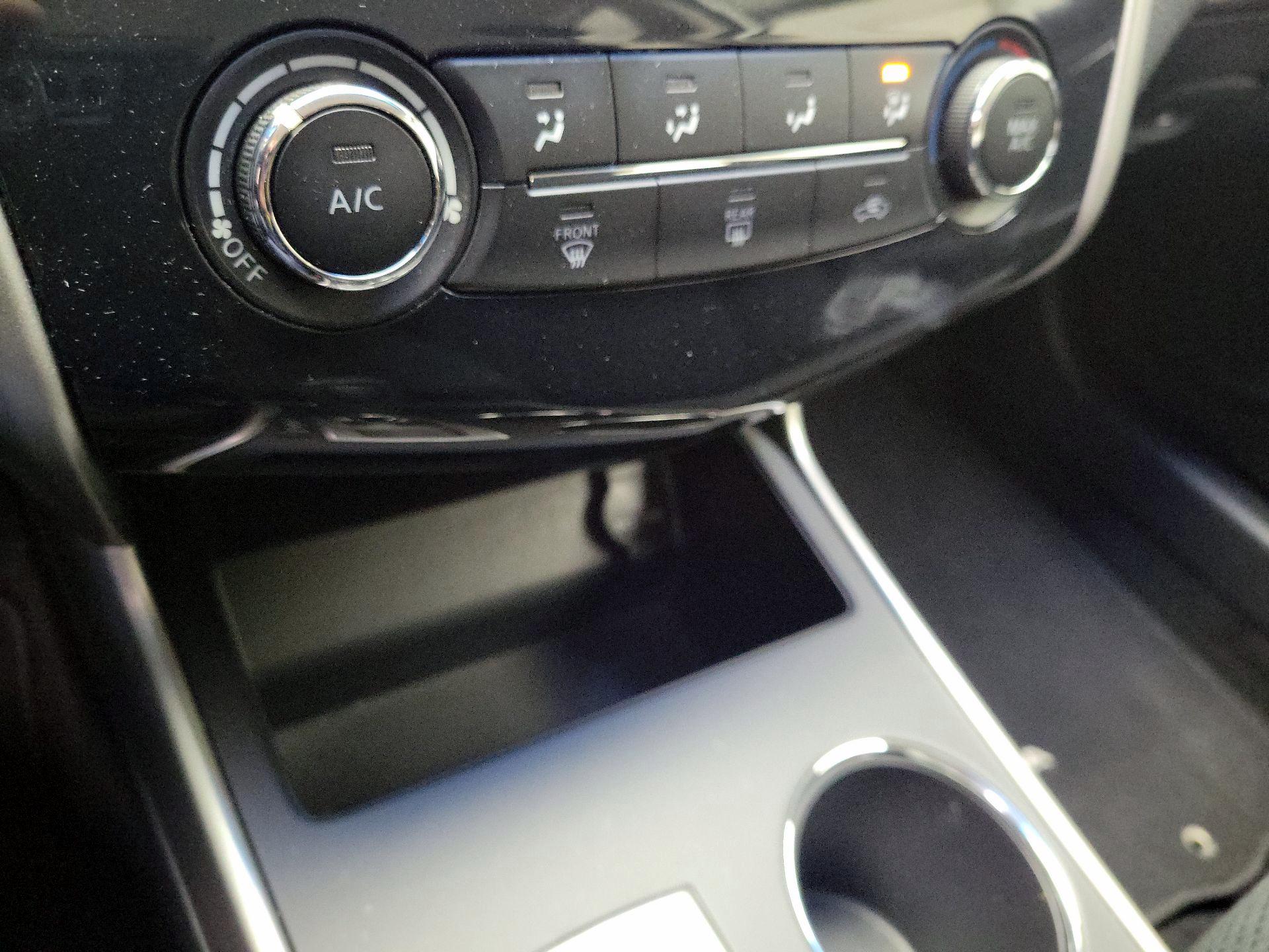 Thumbnail: 2015 Nissan Altima - 15