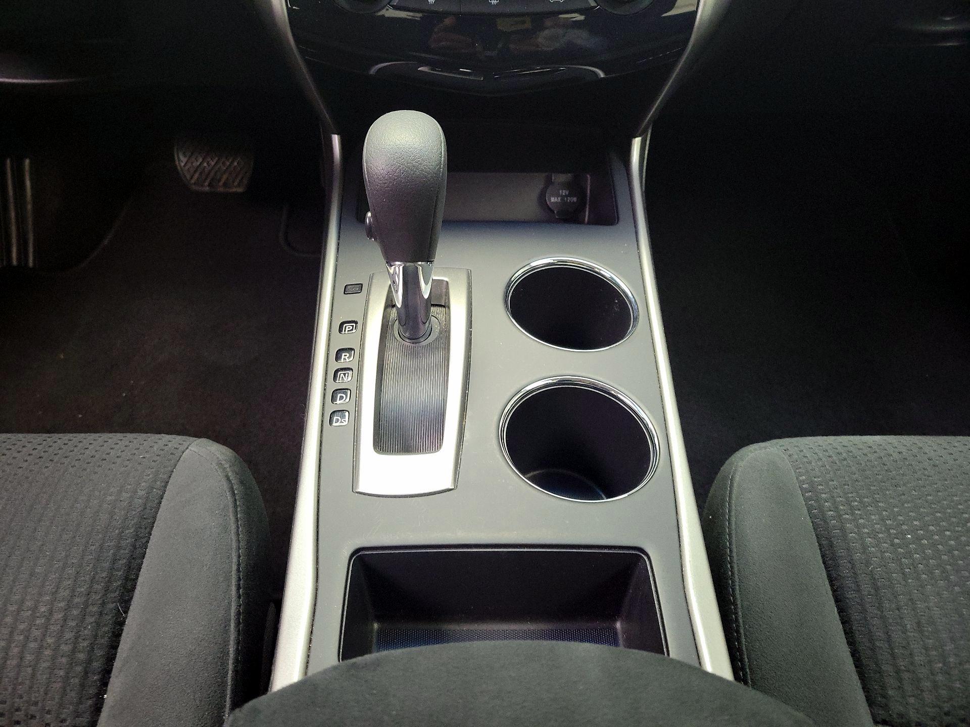 Thumbnail: 2015 Nissan Altima - 16