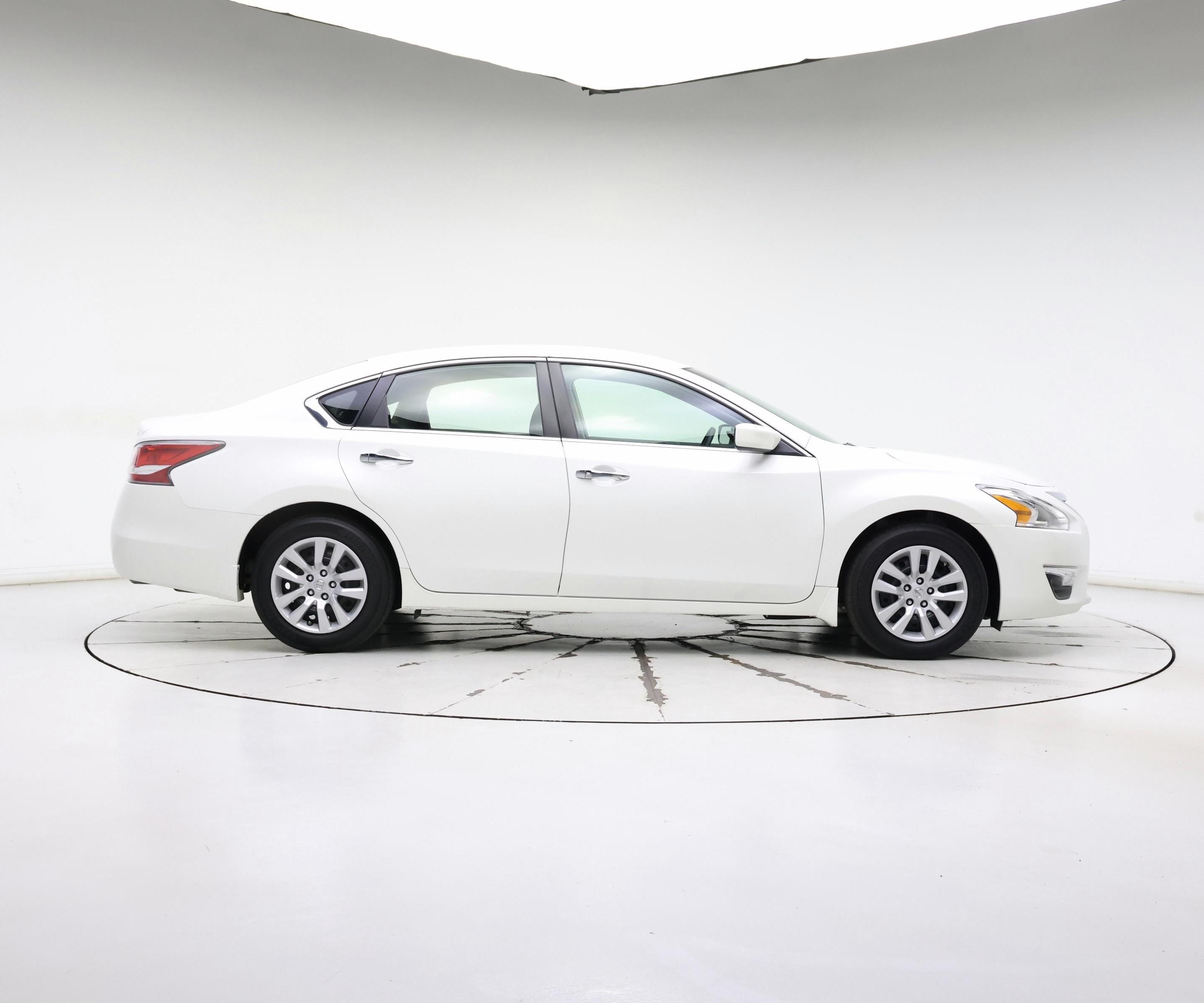 Thumbnail: 2015 Nissan Altima - 7