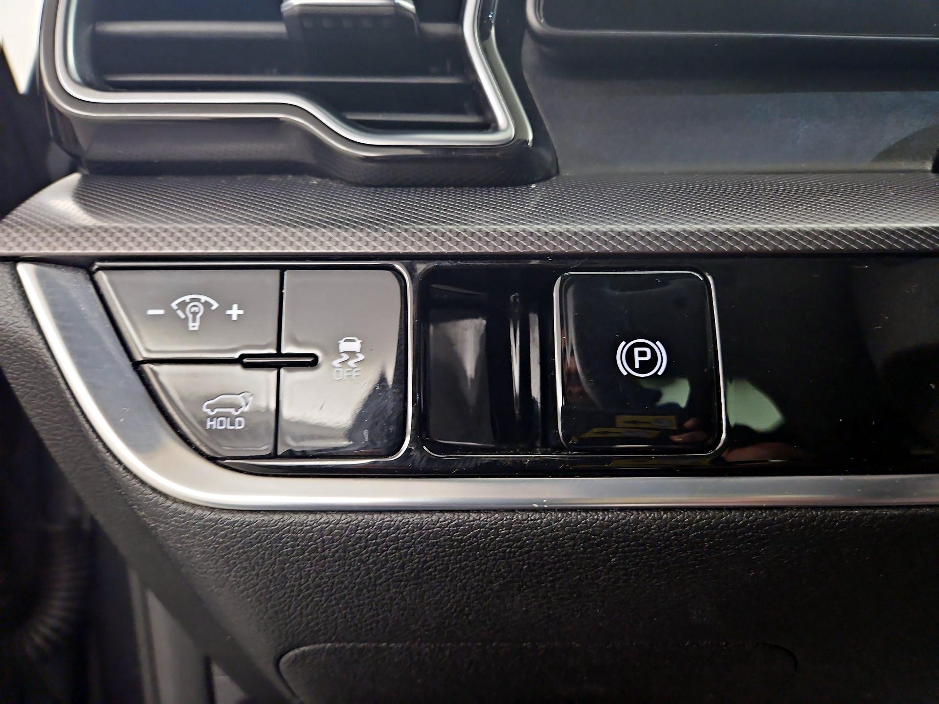 Thumbnail: 2023 Kia Sportage - 13