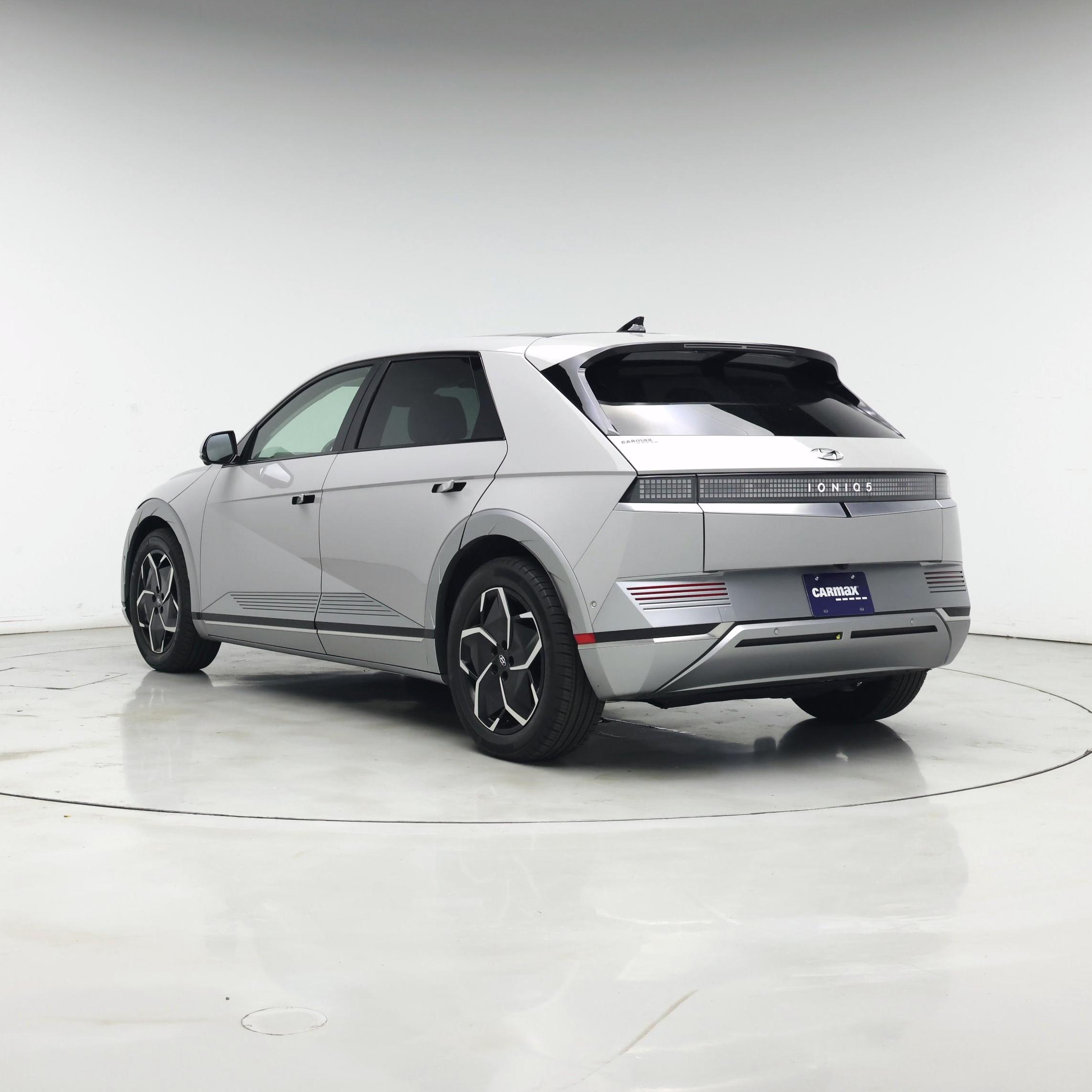 Thumbnail: 2023 Hyundai Ioniq 5 - 2