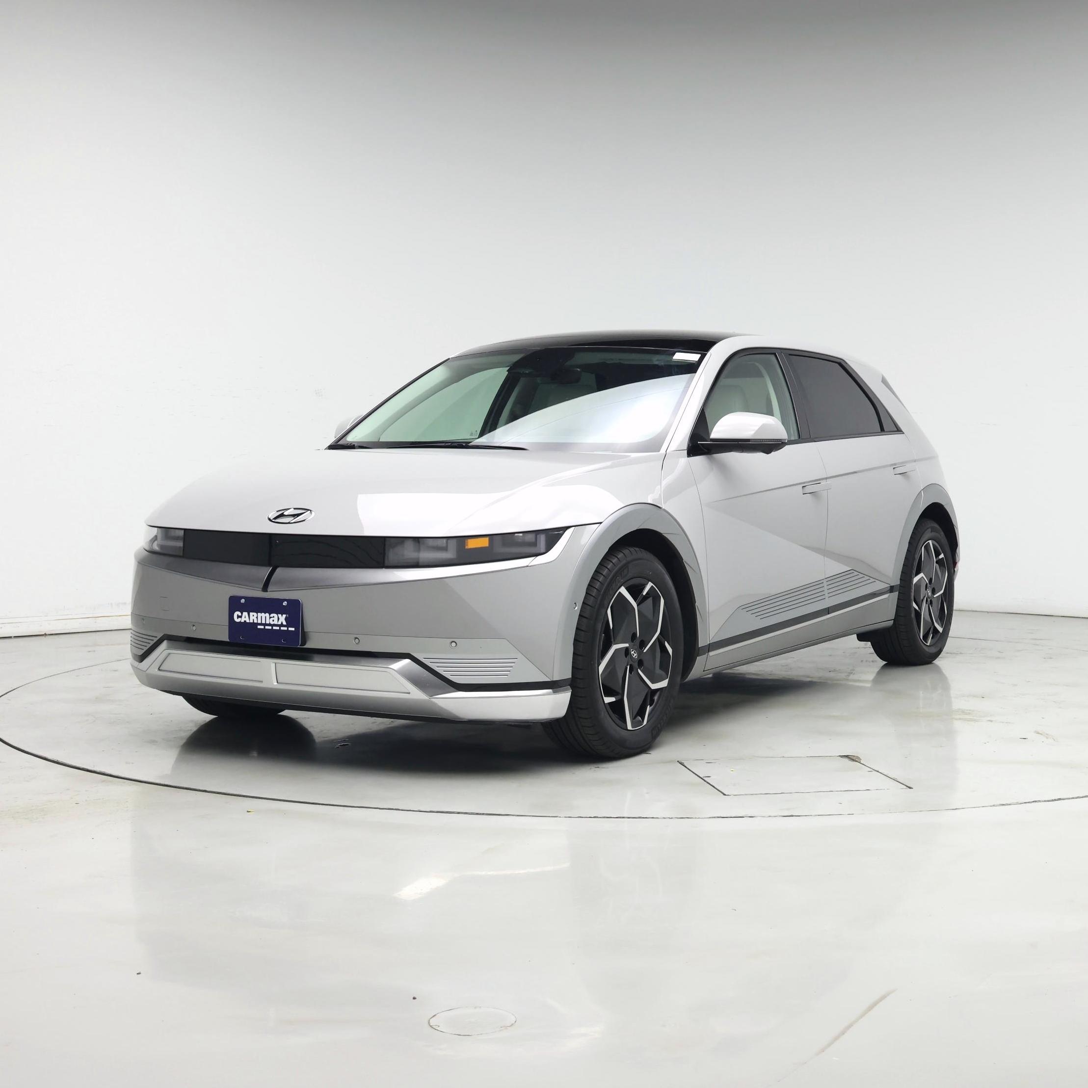 Thumbnail: 2023 Hyundai Ioniq 5 - 4