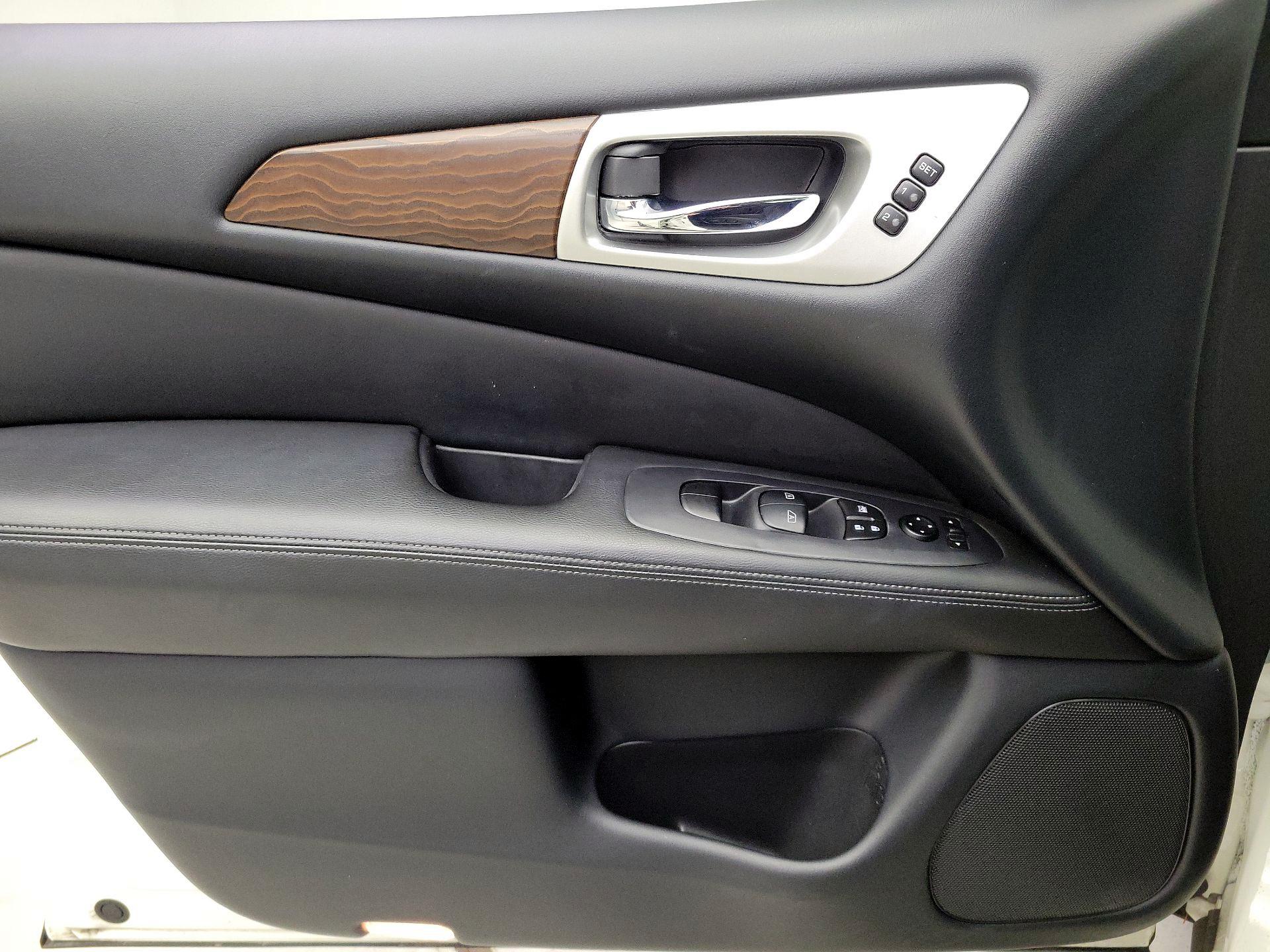 Thumbnail: 2020 Nissan Pathfinder - 12
