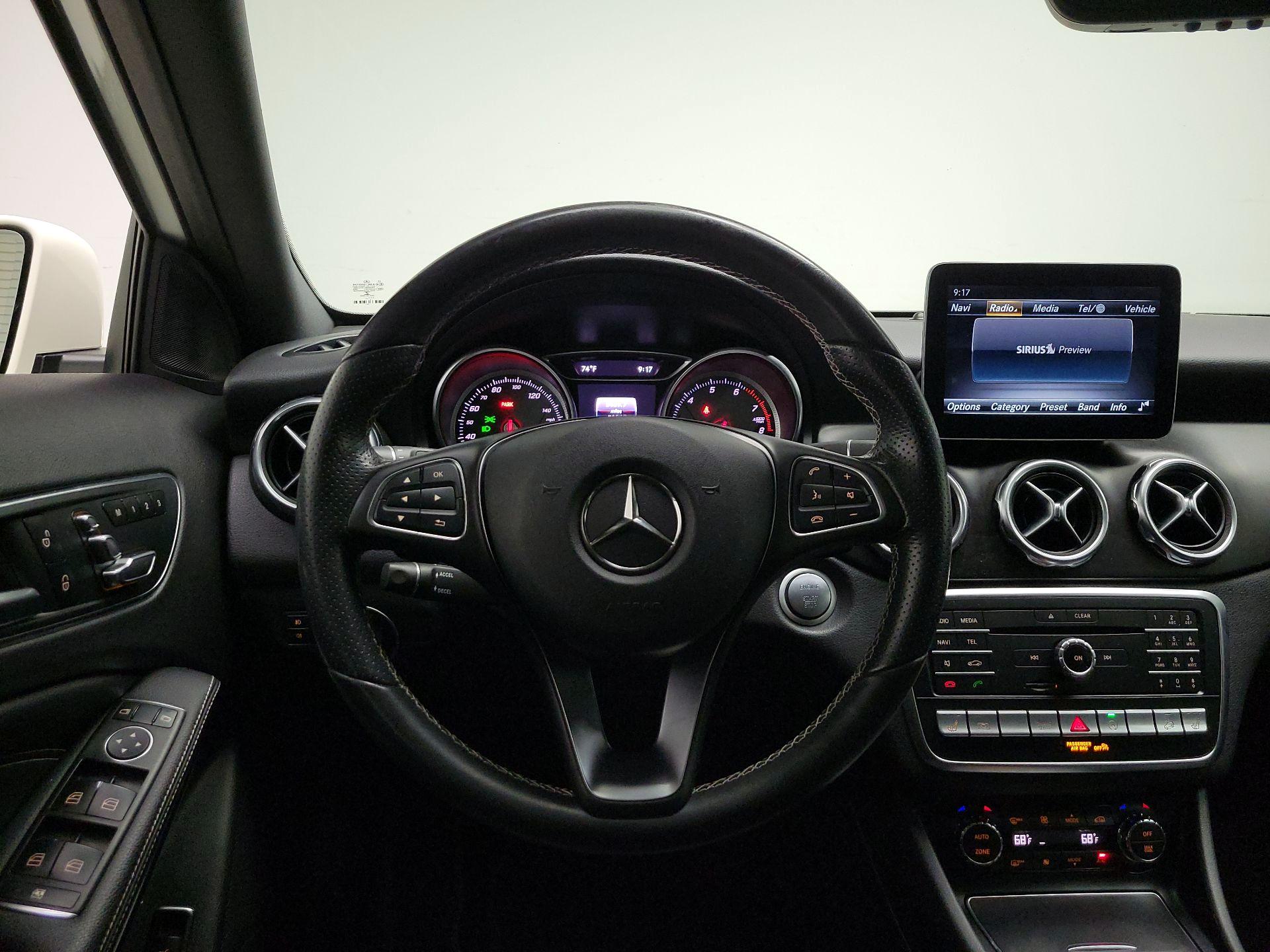 Thumbnail: 2018 Mercedes-Benz GLA - 10
