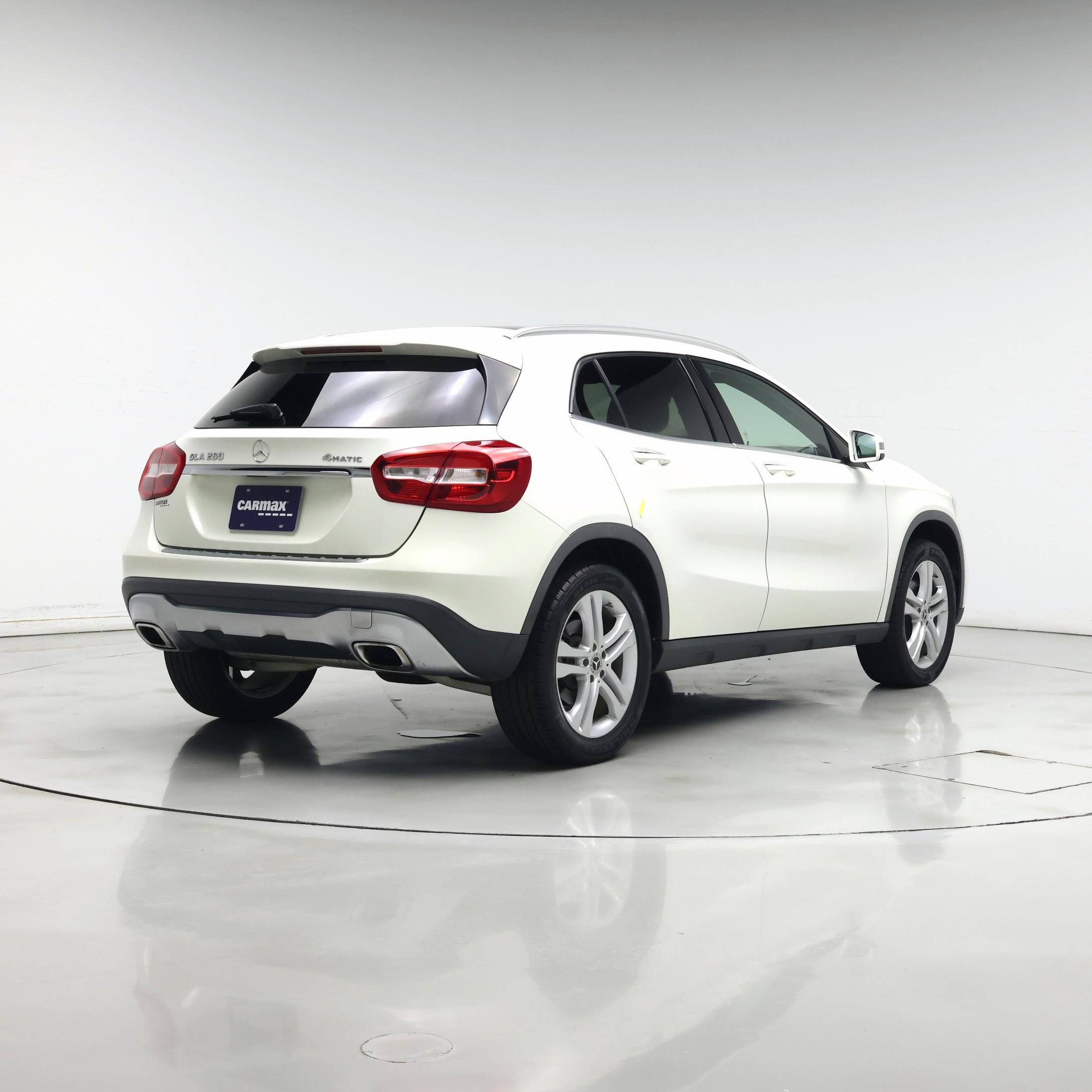 Thumbnail: 2018 Mercedes-Benz GLA - 8