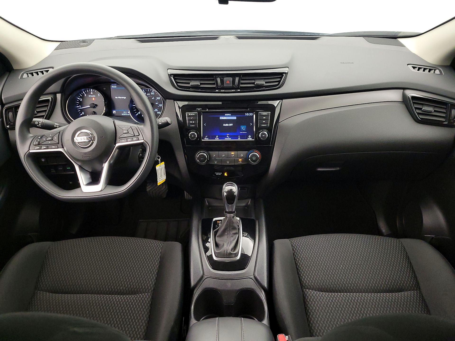 Thumbnail: 2022 Nissan Rogue Sport - 9