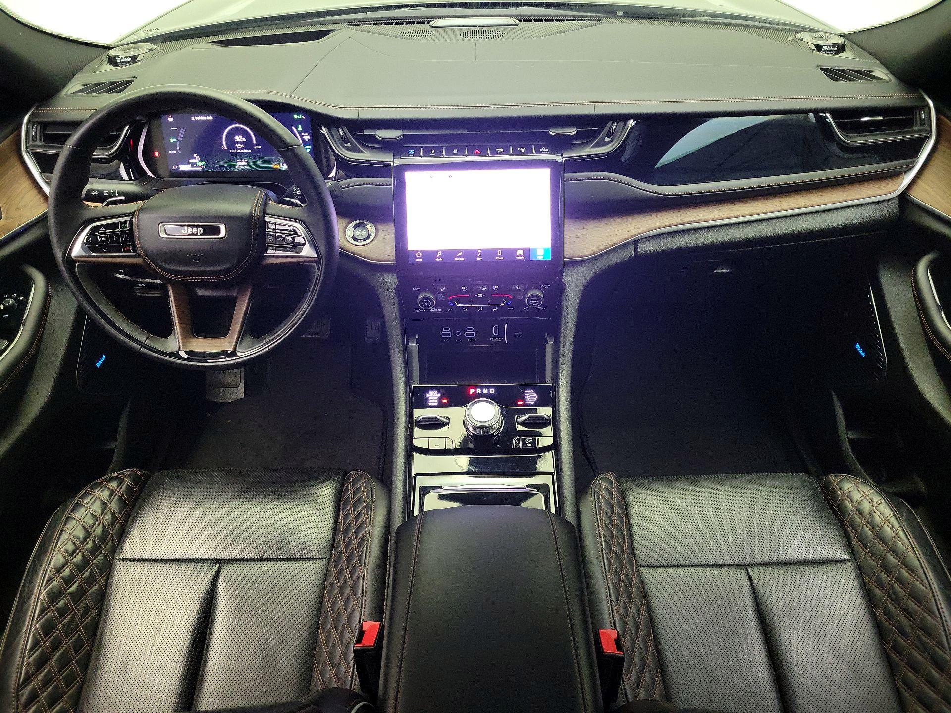 Thumbnail: 2022 Jeep Grand Cherokee - 9