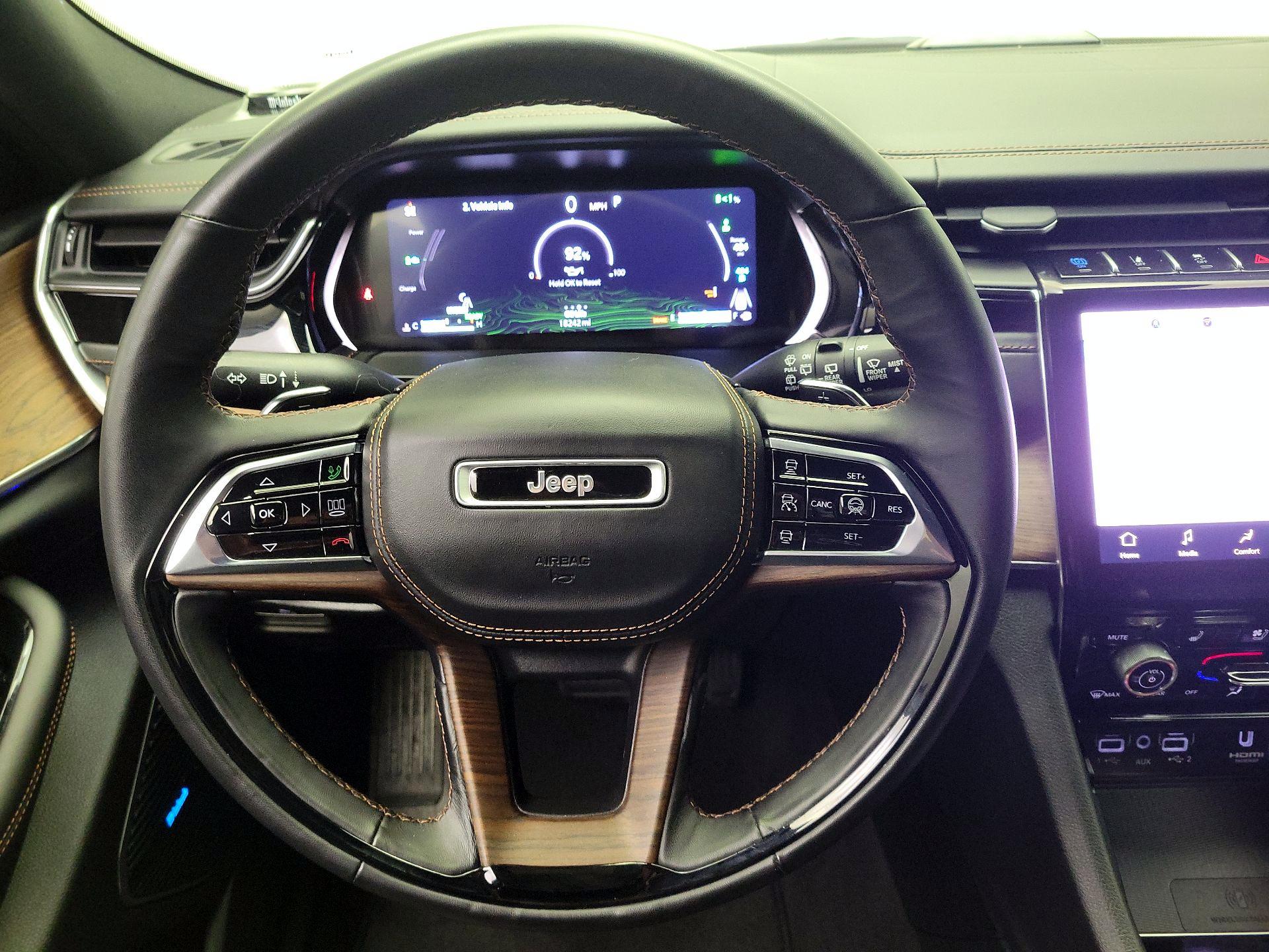 Thumbnail: 2022 Jeep Grand Cherokee - 10