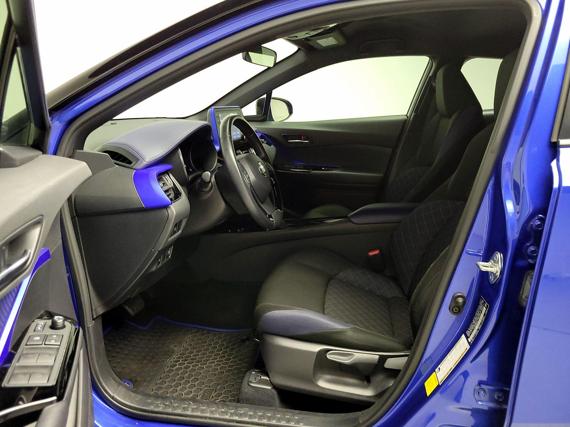 Thumbnail: 2020 Toyota C-HR - 11