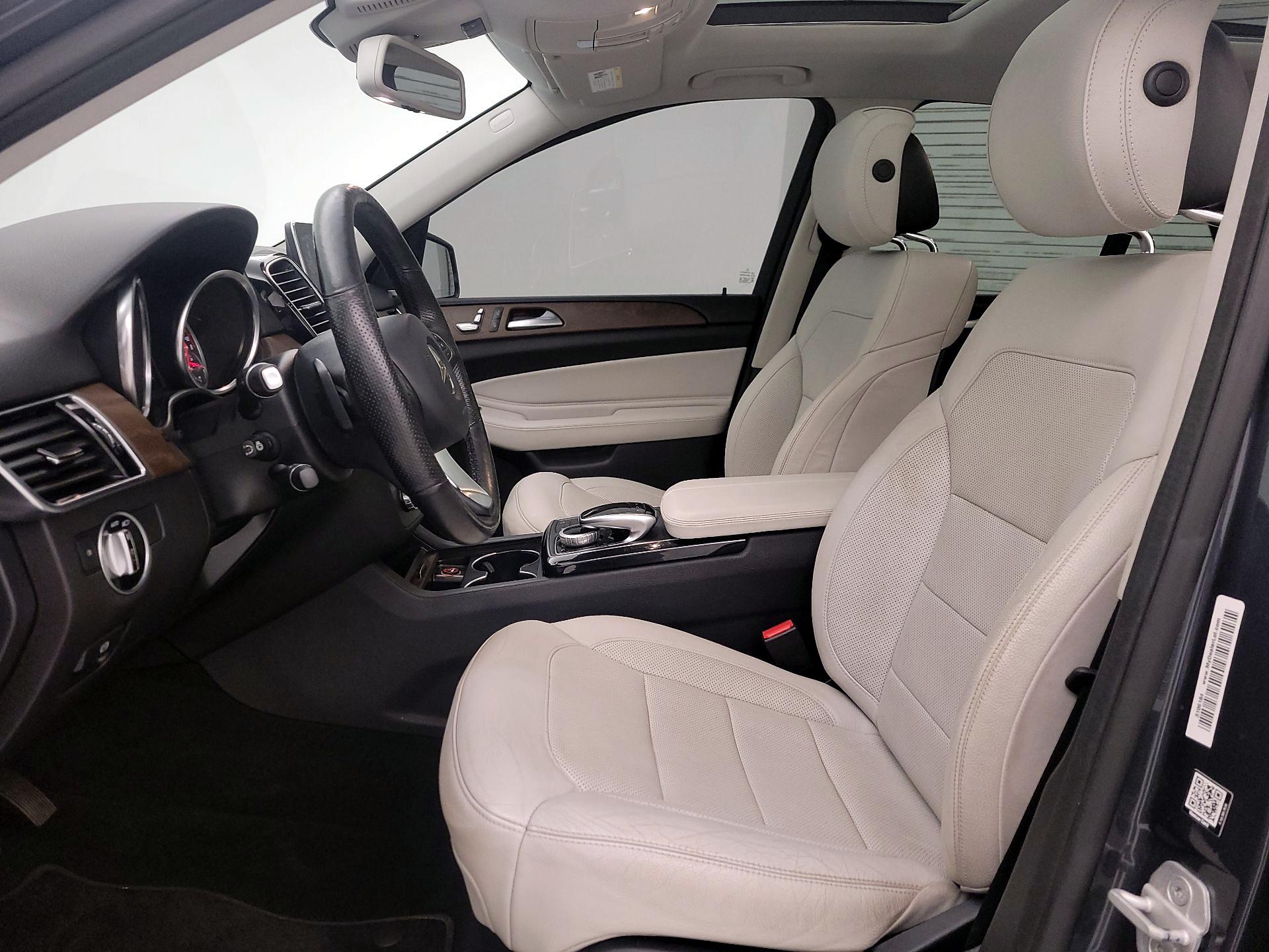 Thumbnail: 2016 Mercedes-Benz GLE - 11