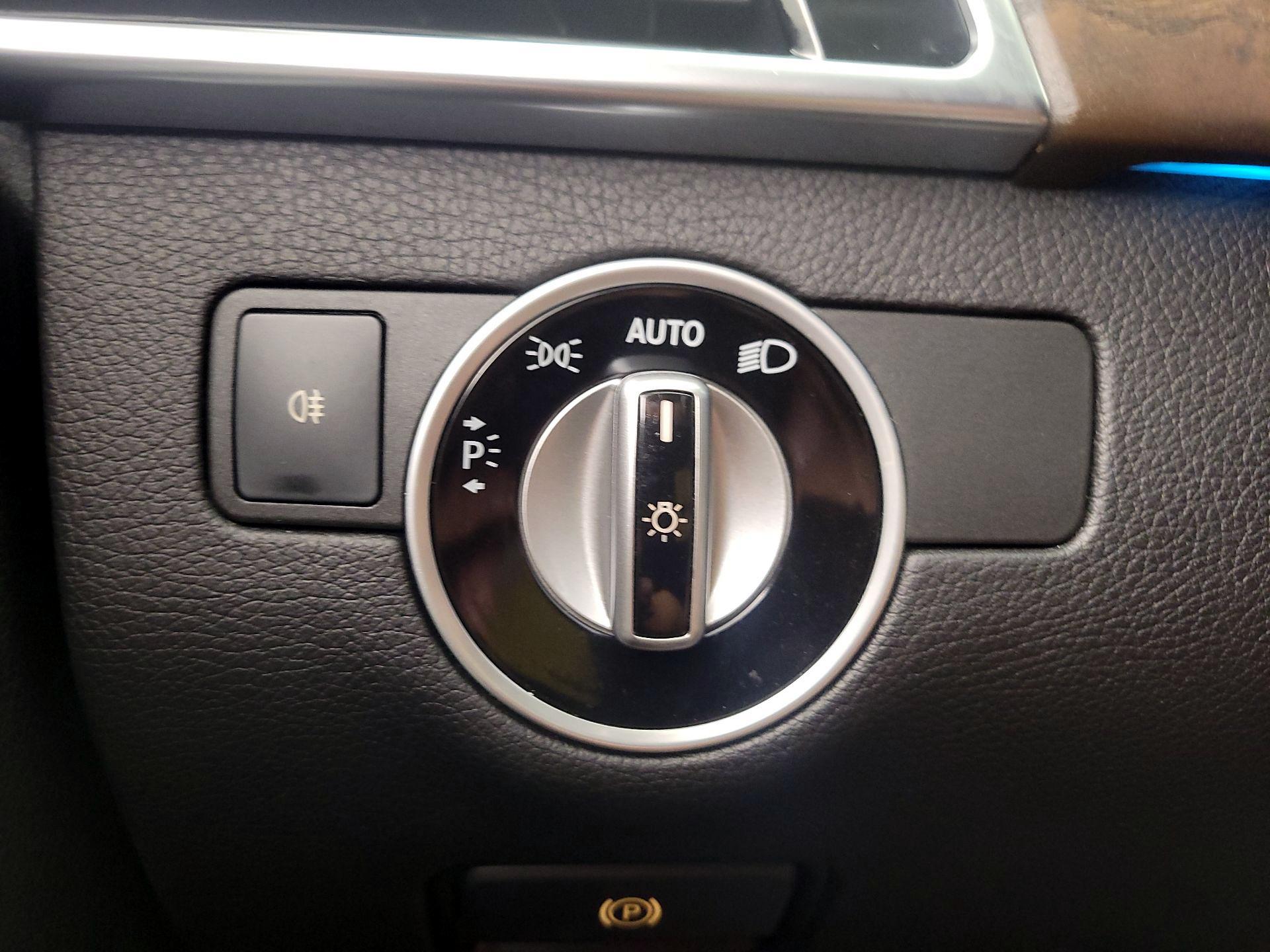 Thumbnail: 2016 Mercedes-Benz GLE - 13