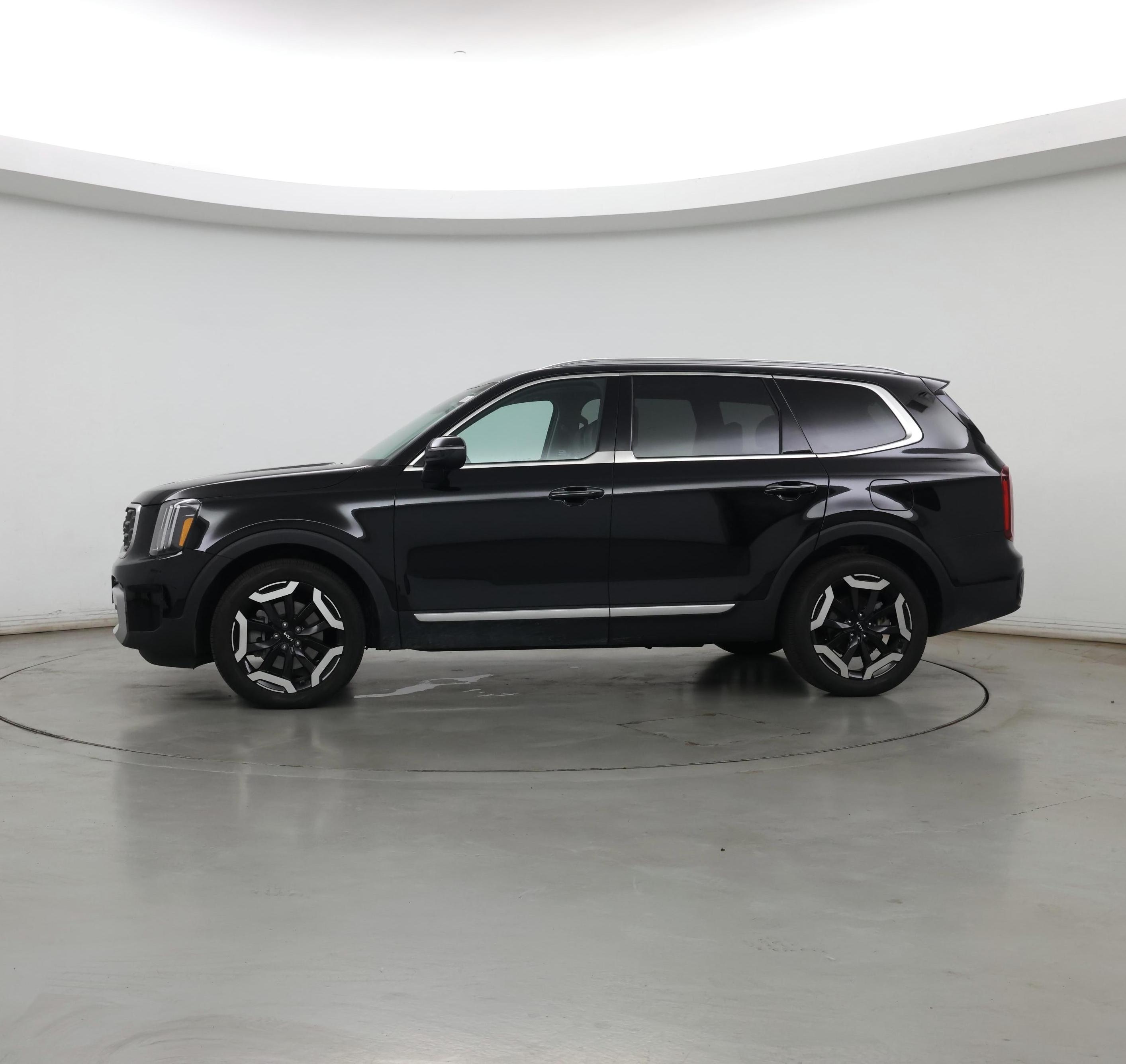 Thumbnail: 2023 Kia Telluride - 3