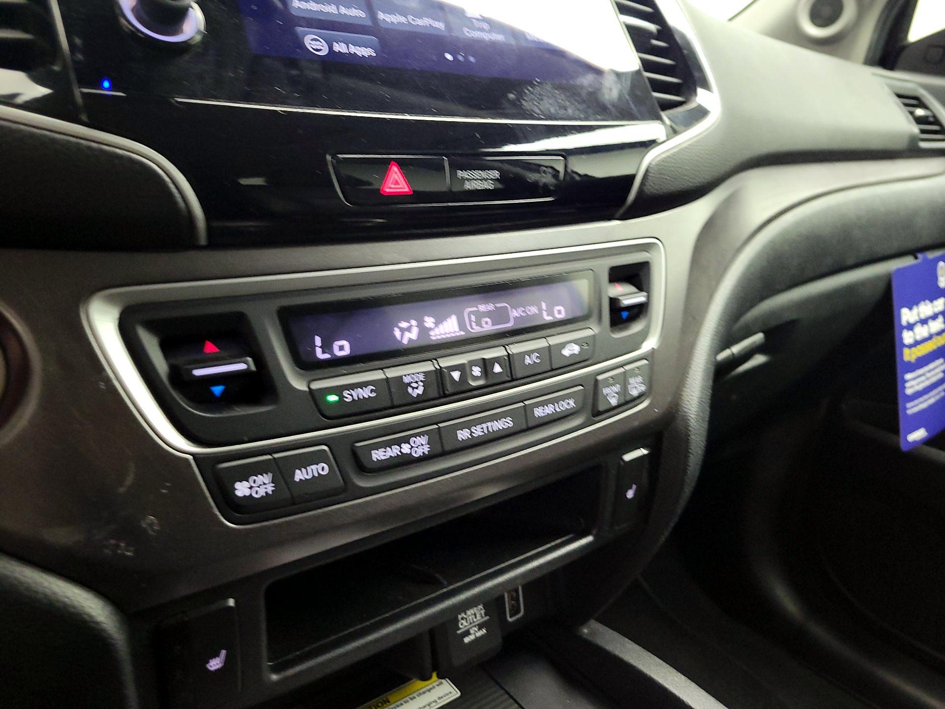 Thumbnail: 2021 Honda Pilot - 15