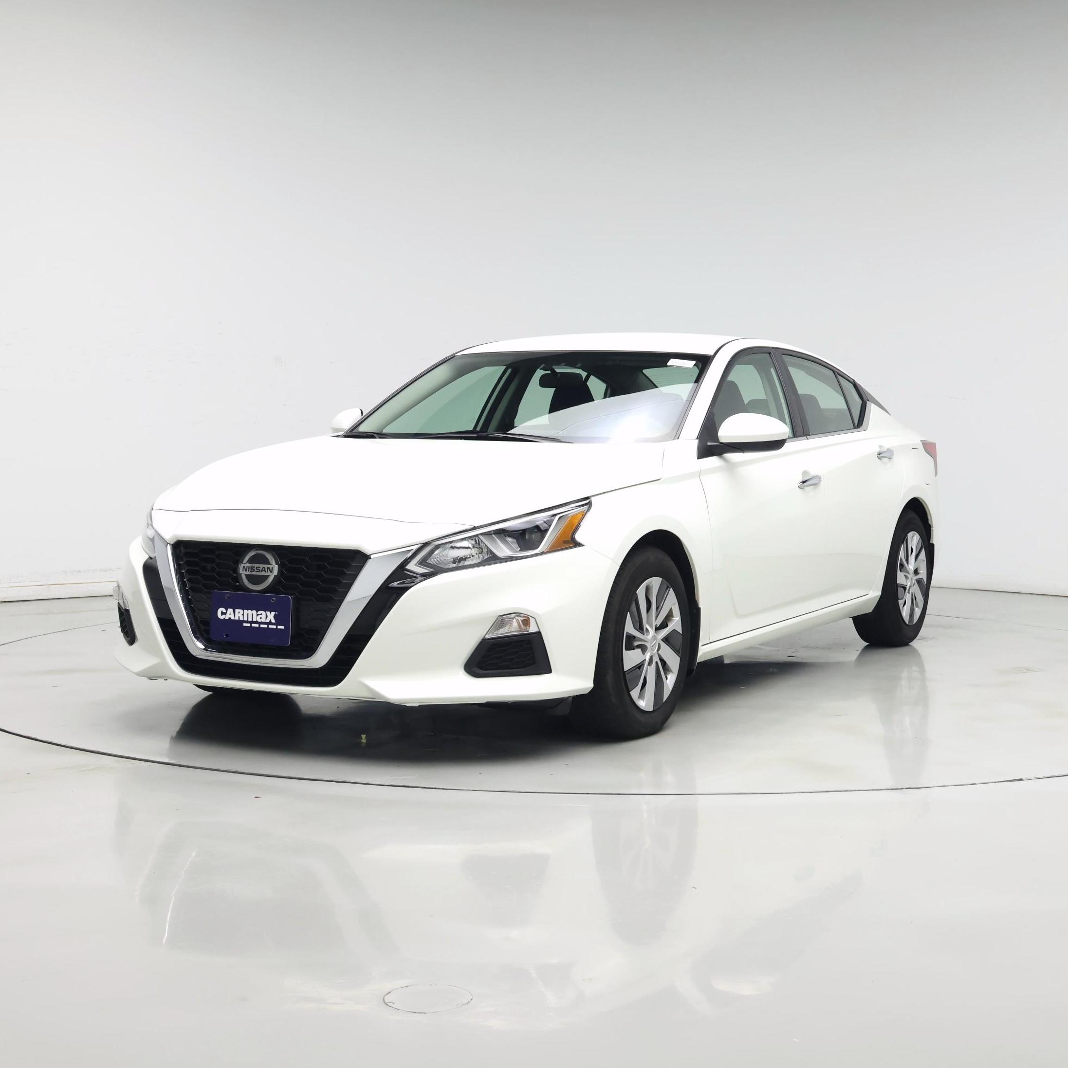 Thumbnail: 2020 Nissan Altima - 4
