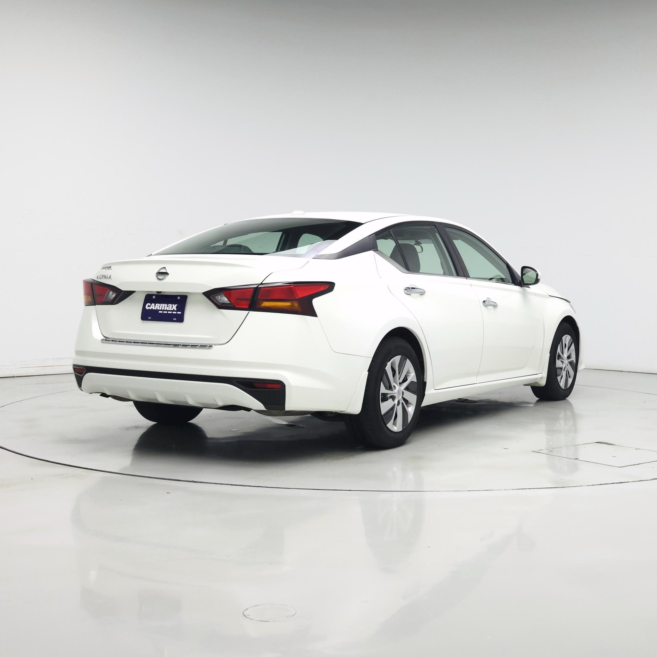 Thumbnail: 2020 Nissan Altima - 8