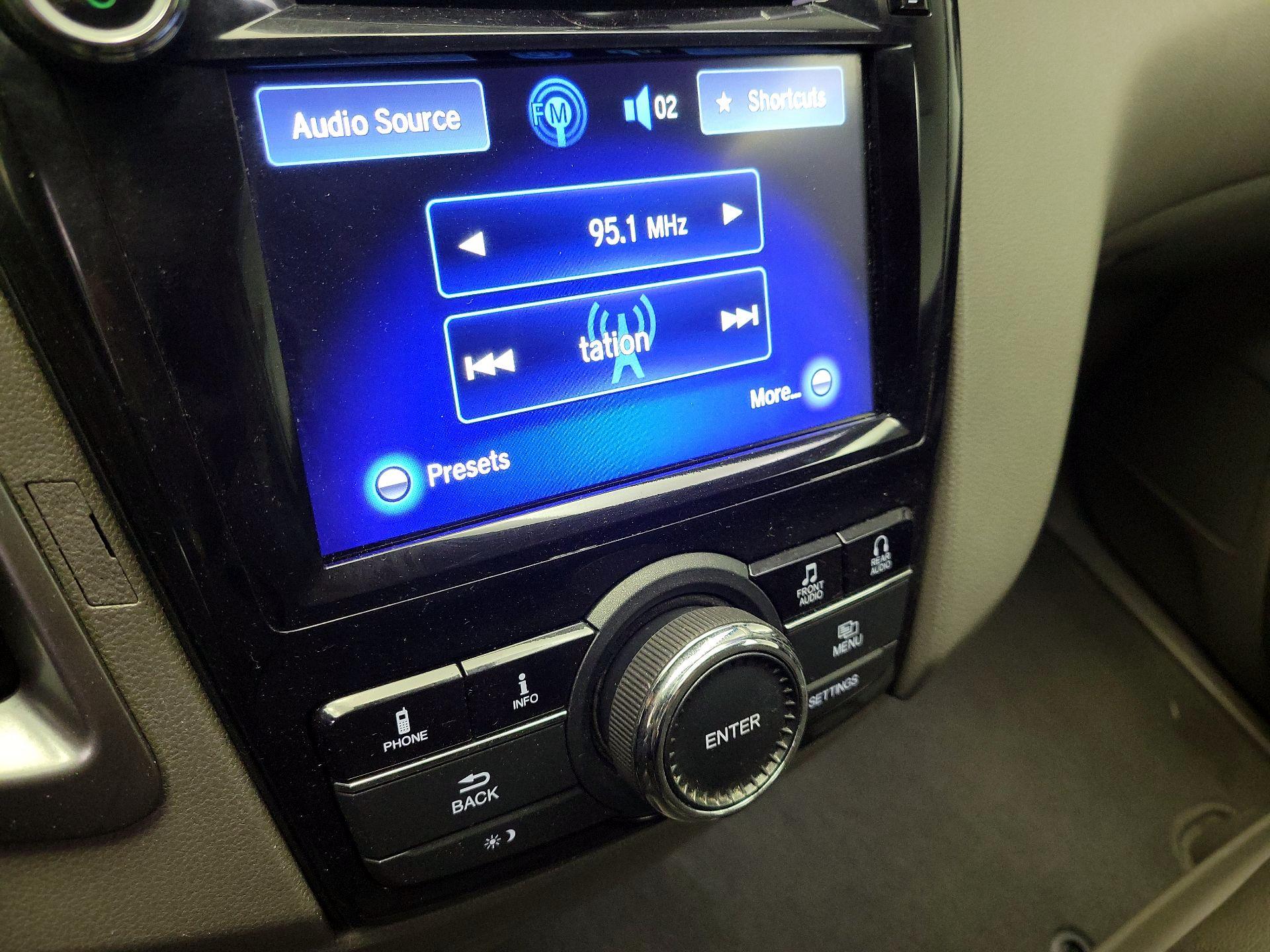 Thumbnail: 2014 Honda Odyssey - 15