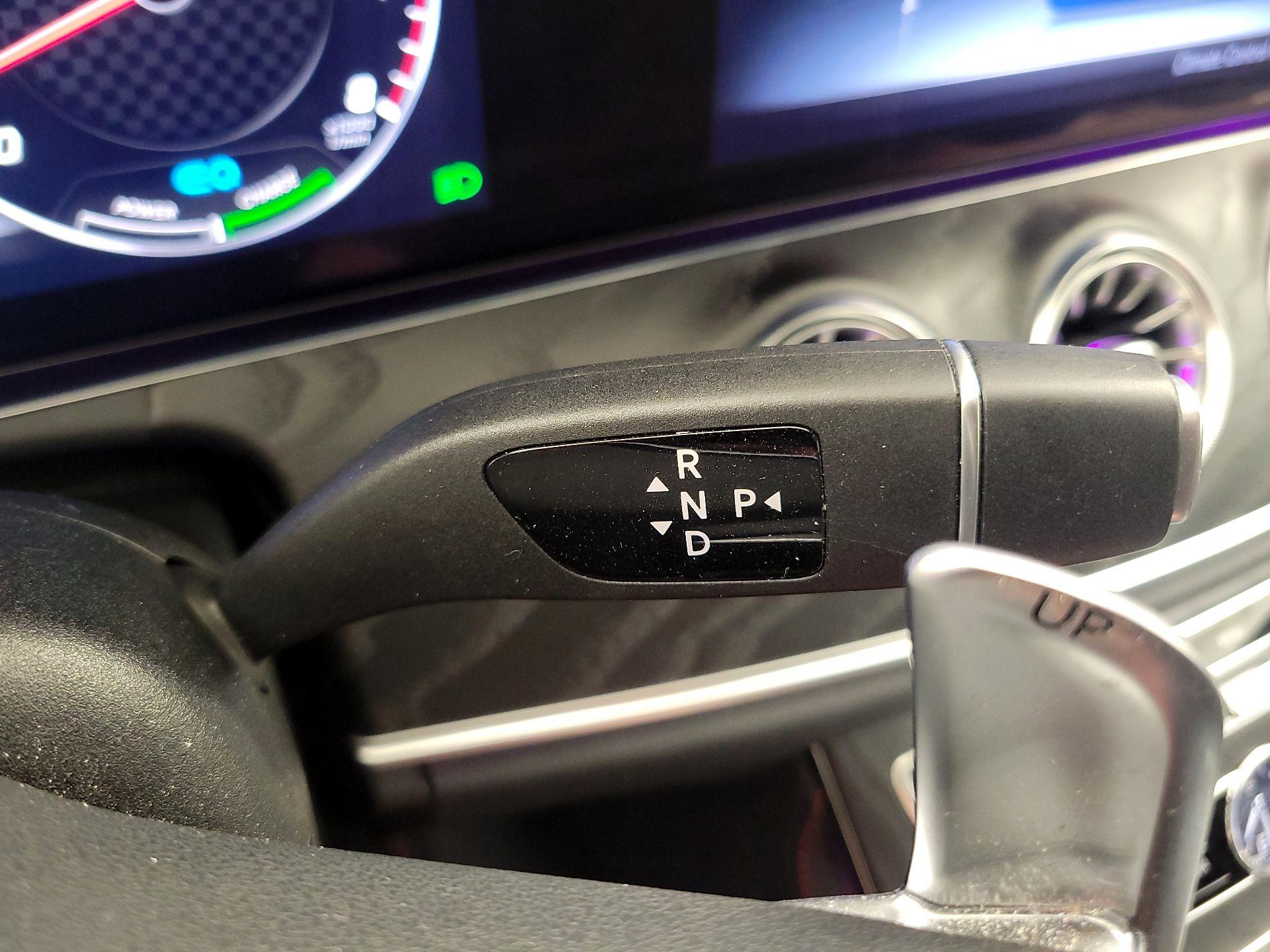 Thumbnail: 2019 Mercedes-Benz E-Class - 18